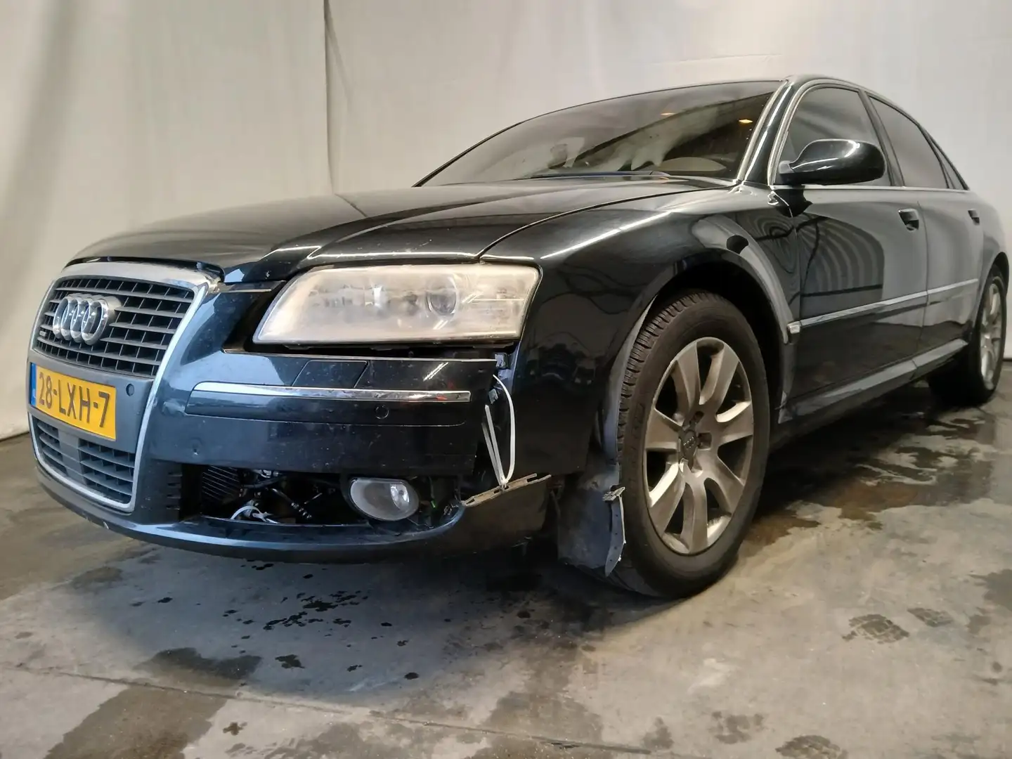 Audi A8 4.2 quattro - Leder - Navi - Cruise Export - BTW Noir - 2