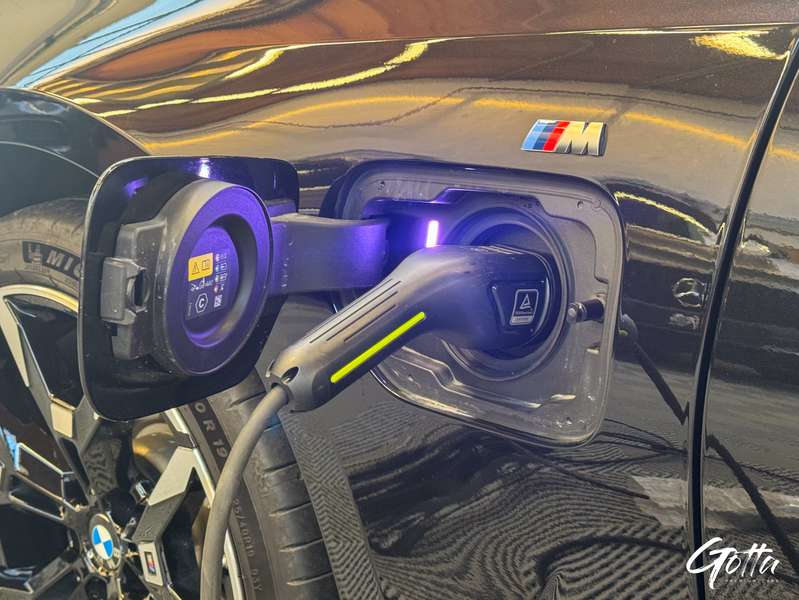 Photo du véhicule BMW 330