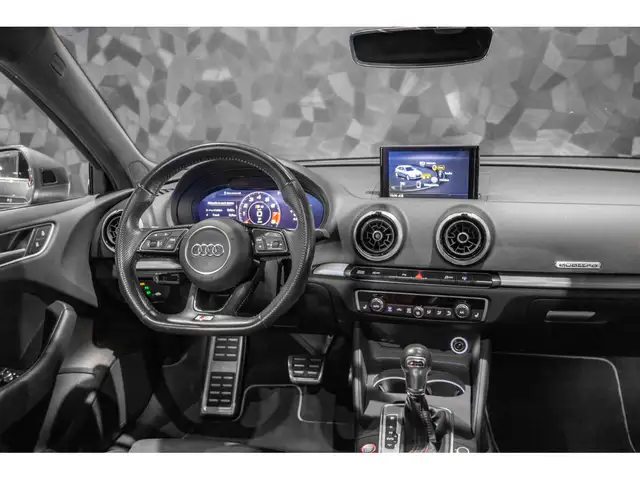 Audi S3 view 14