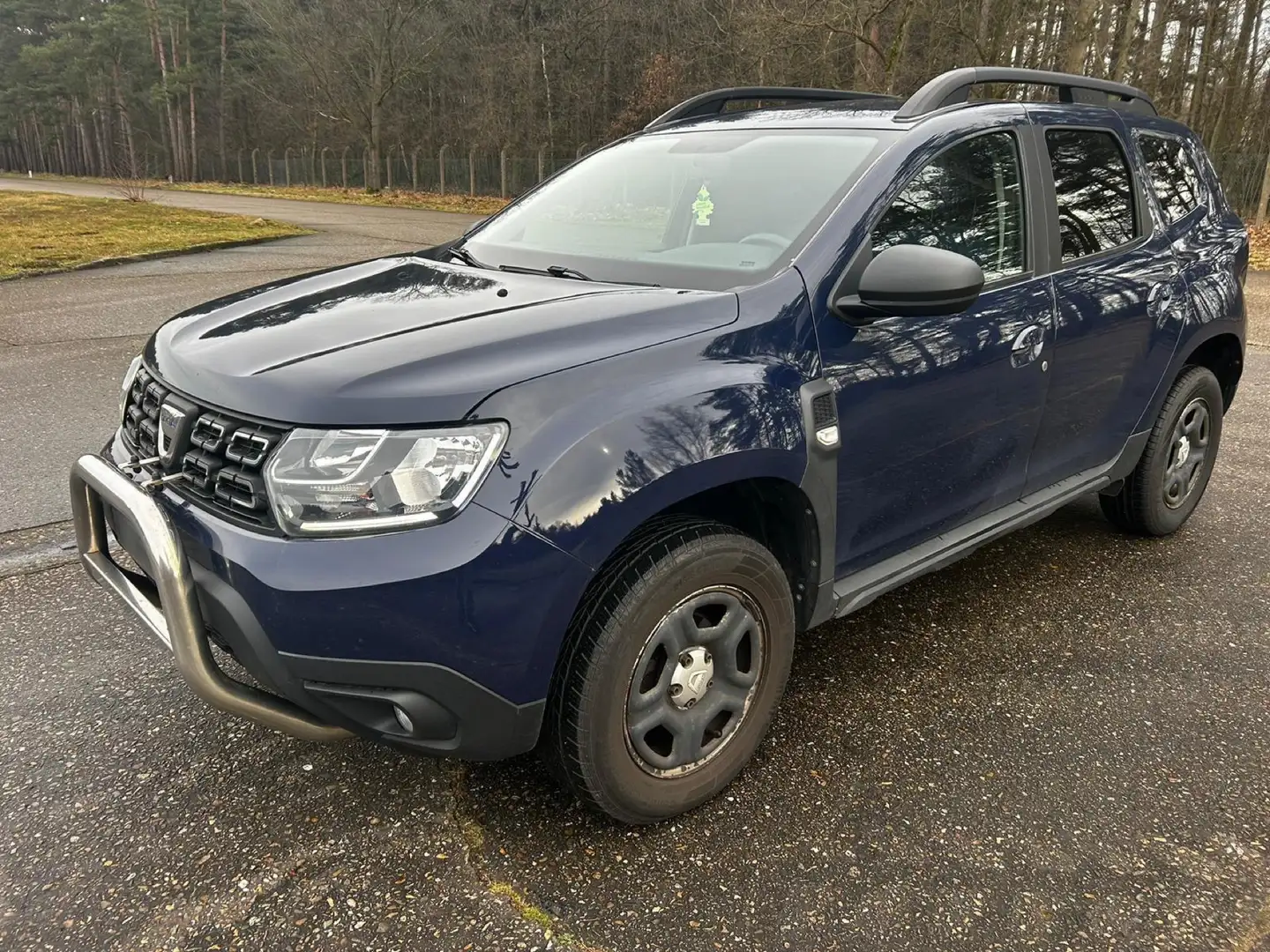 Dacia Duster SCe 115 2WD Prestige.   1.6. benzine. Bleu - 2