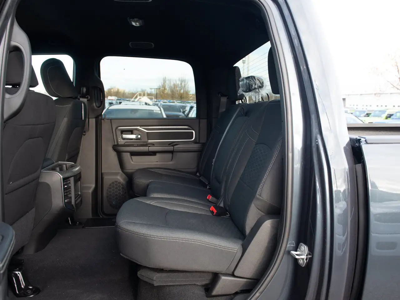 RAM 3500 снимка RAM 3500