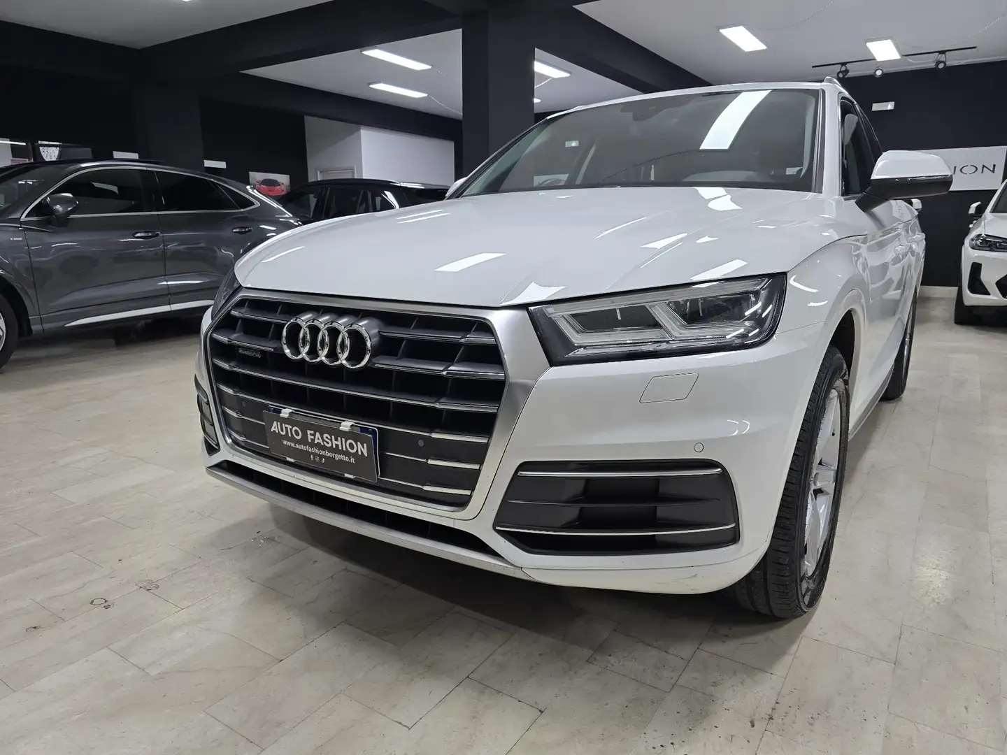 Audi Q5 Q5 II 2017 40 2.0 tdi Sport quattro 190cv s-tronic Bianco - 2