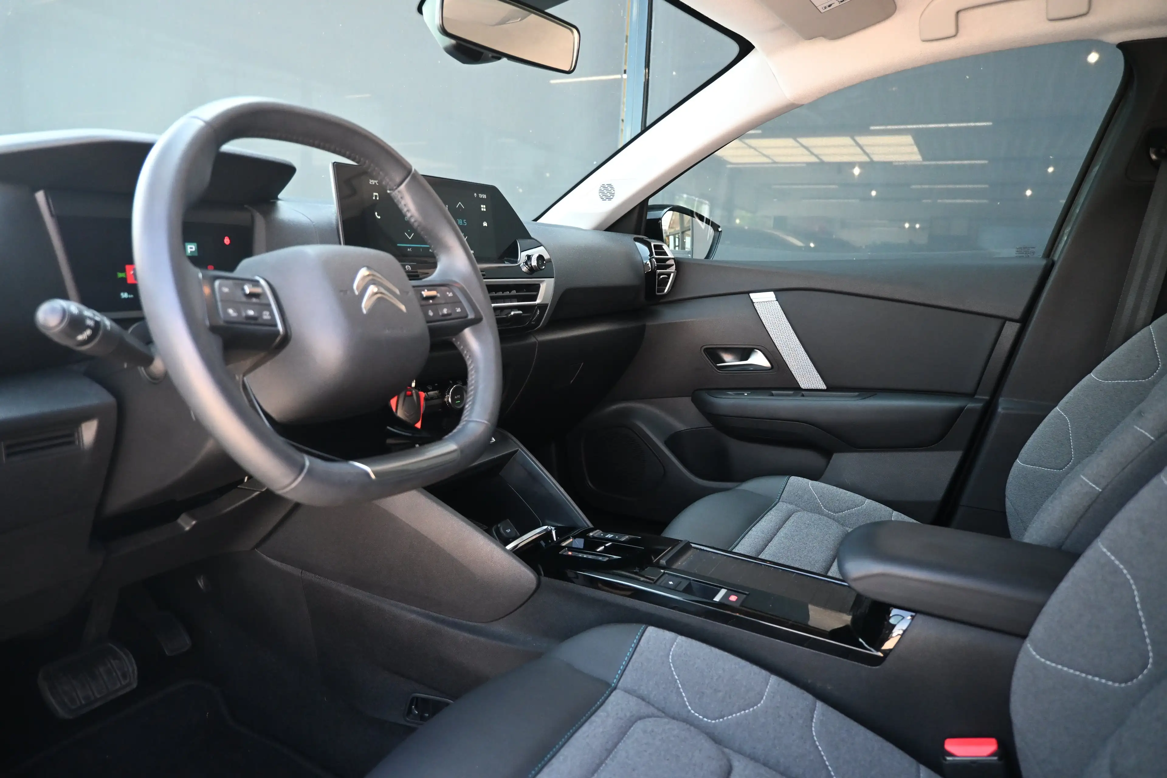 Citroen E-C4 Electric You 50 kWh 3 Fase 97%SOH! | Navigatie by App | Ach — photo 7