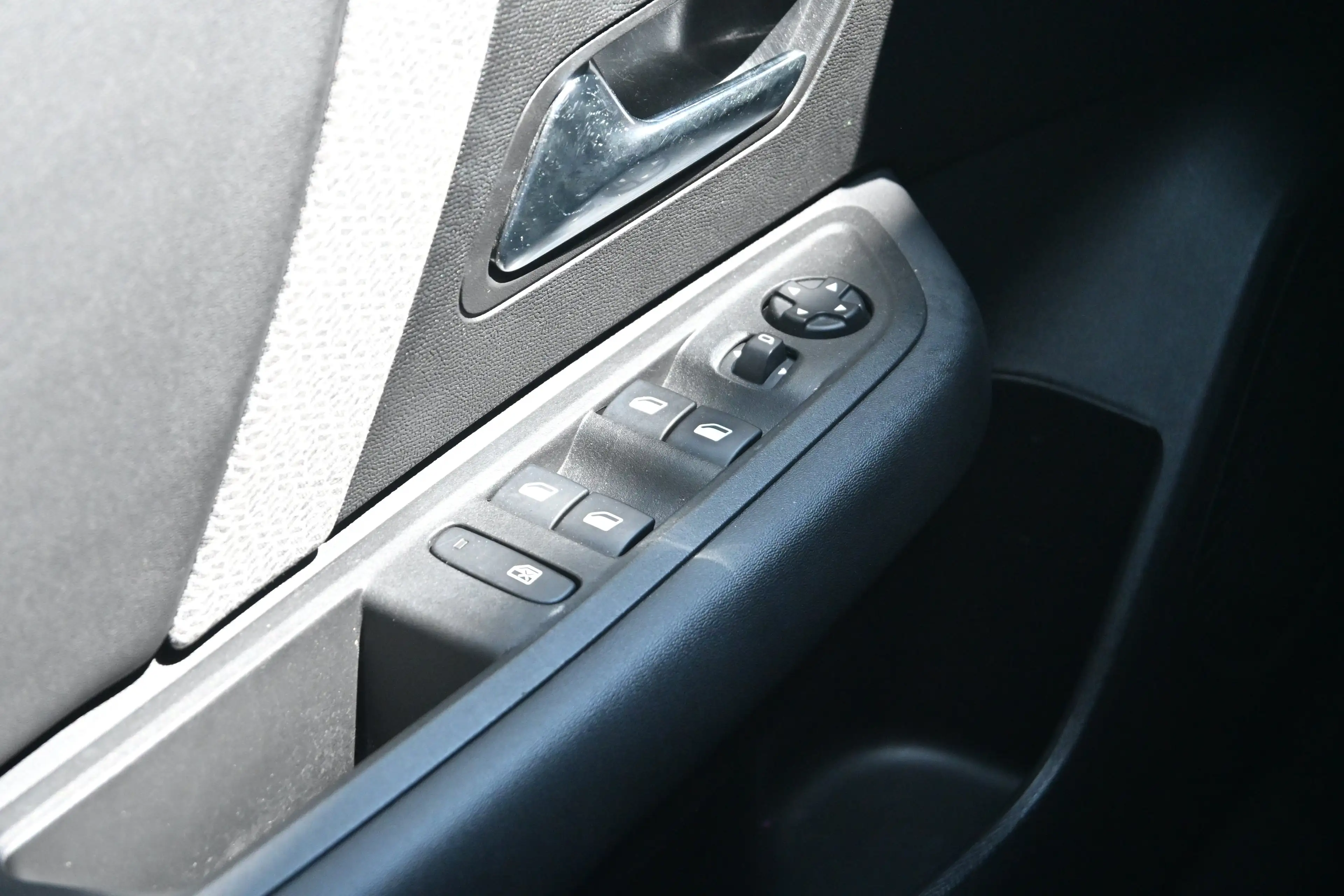 Citroen E-C4 Electric You 50 kWh 3 Fase 97%SOH! | Navigatie by App | Ach — photo 15