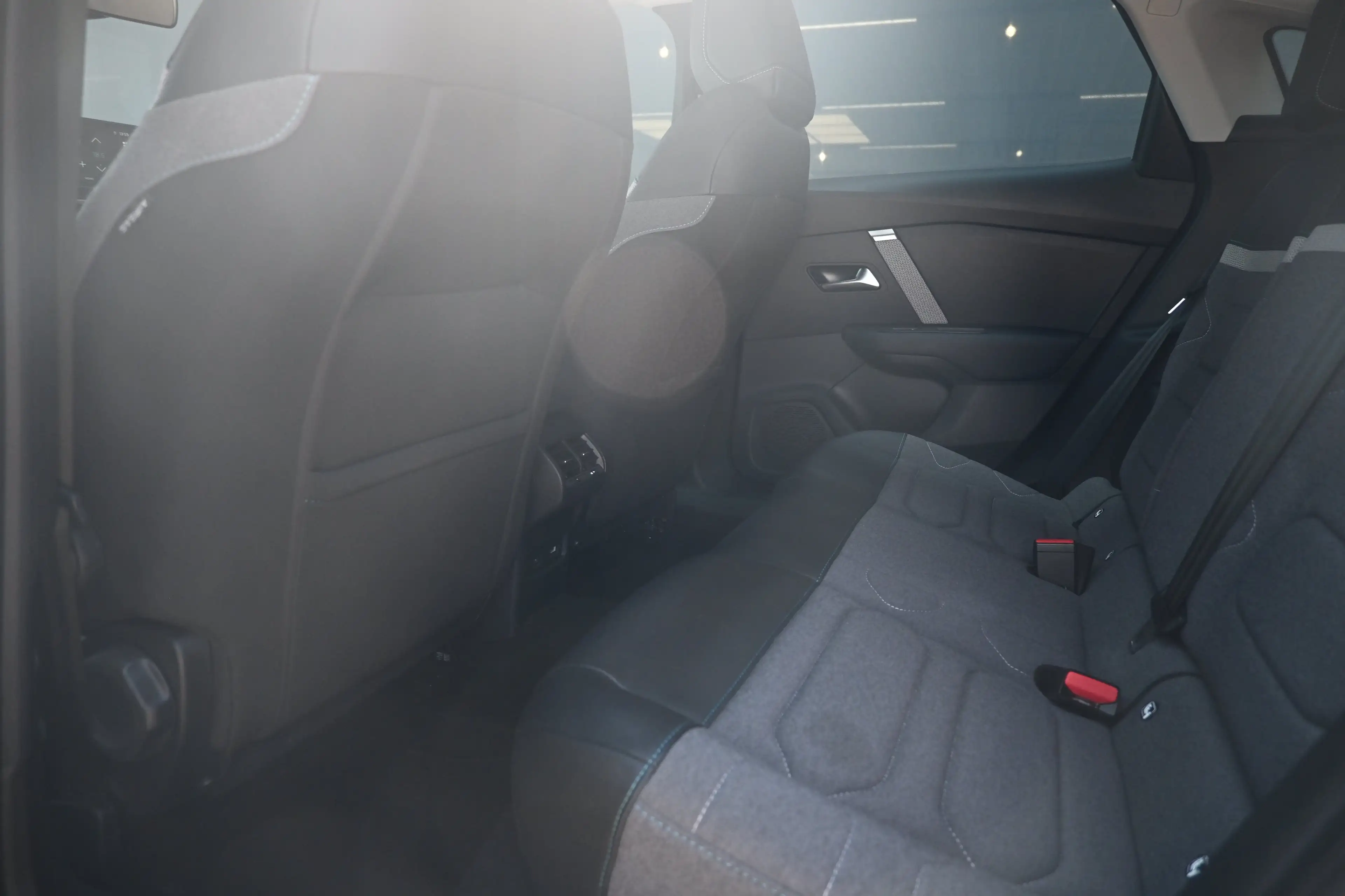 Citroen E-C4 Electric You 50 kWh 3 Fase 97%SOH! | Navigatie by App | Ach — photo 9