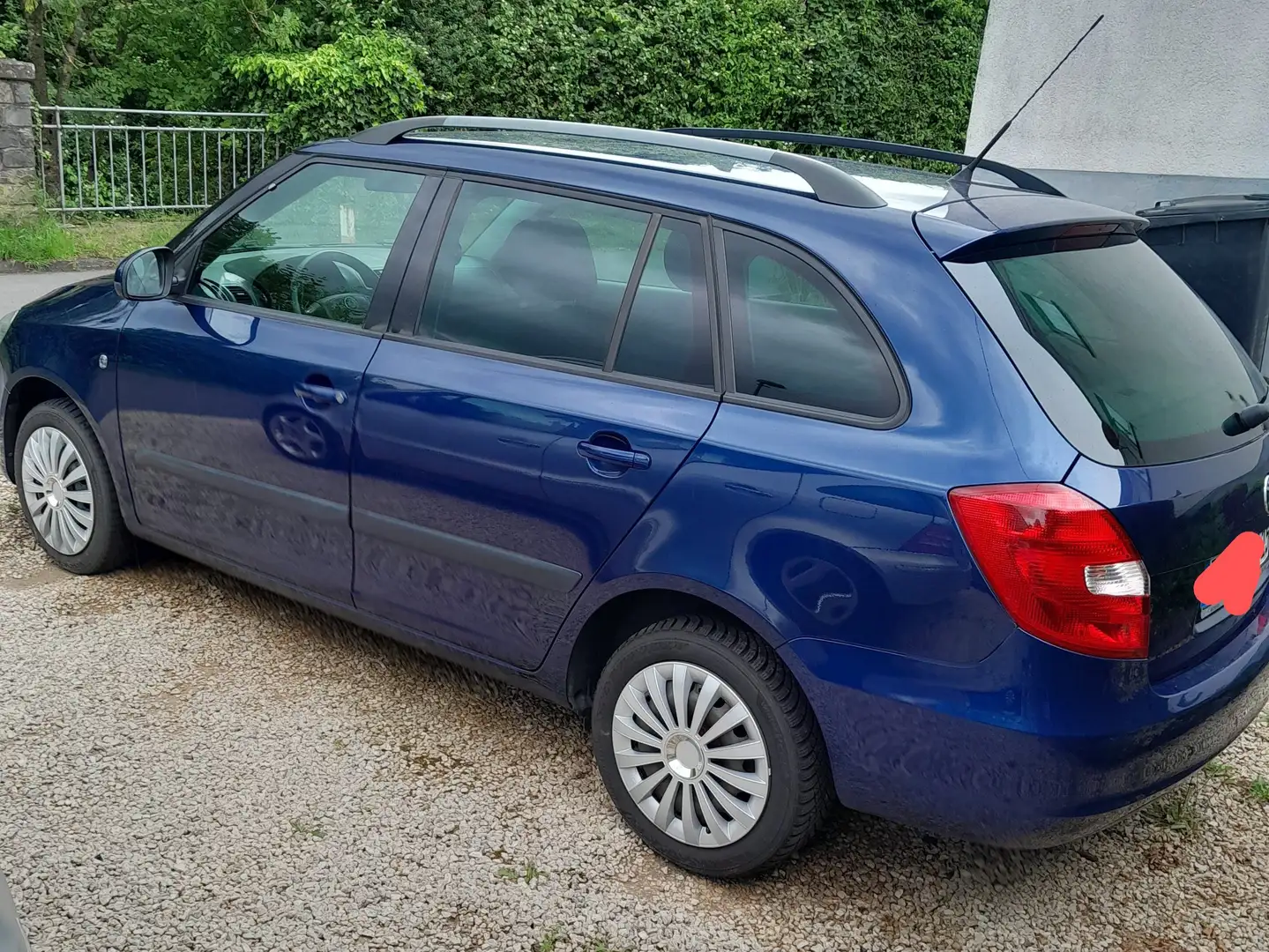 Skoda Fabia 1.6 TDI DPF Combi Elegance Blau - 2