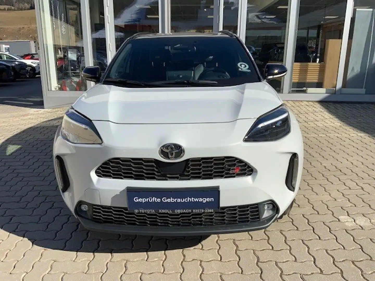 Toyota Yaris Cross Hybrid FWD GR Sport Weiß - 2