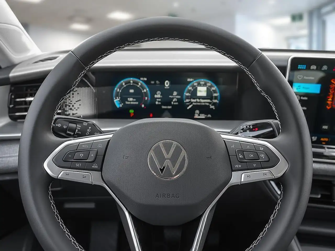 Volkswagen Tiguan photo Volkswagen Tiguan