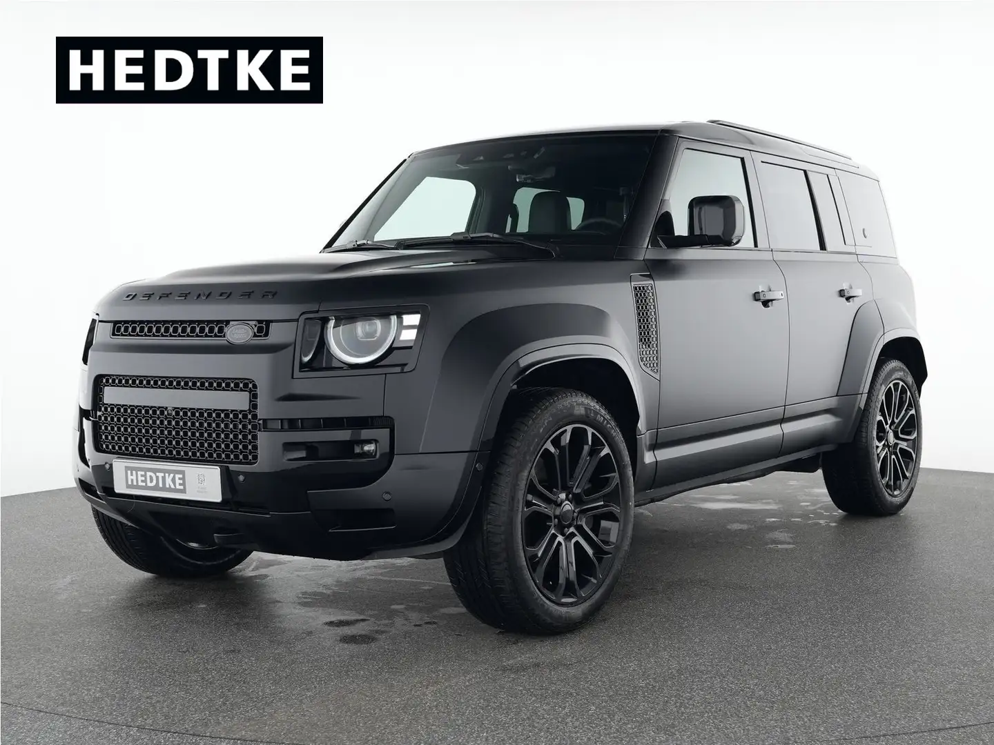 Land Rover Defender 110 P635 V8 OCTA Black 22"+AHK Noir - 1