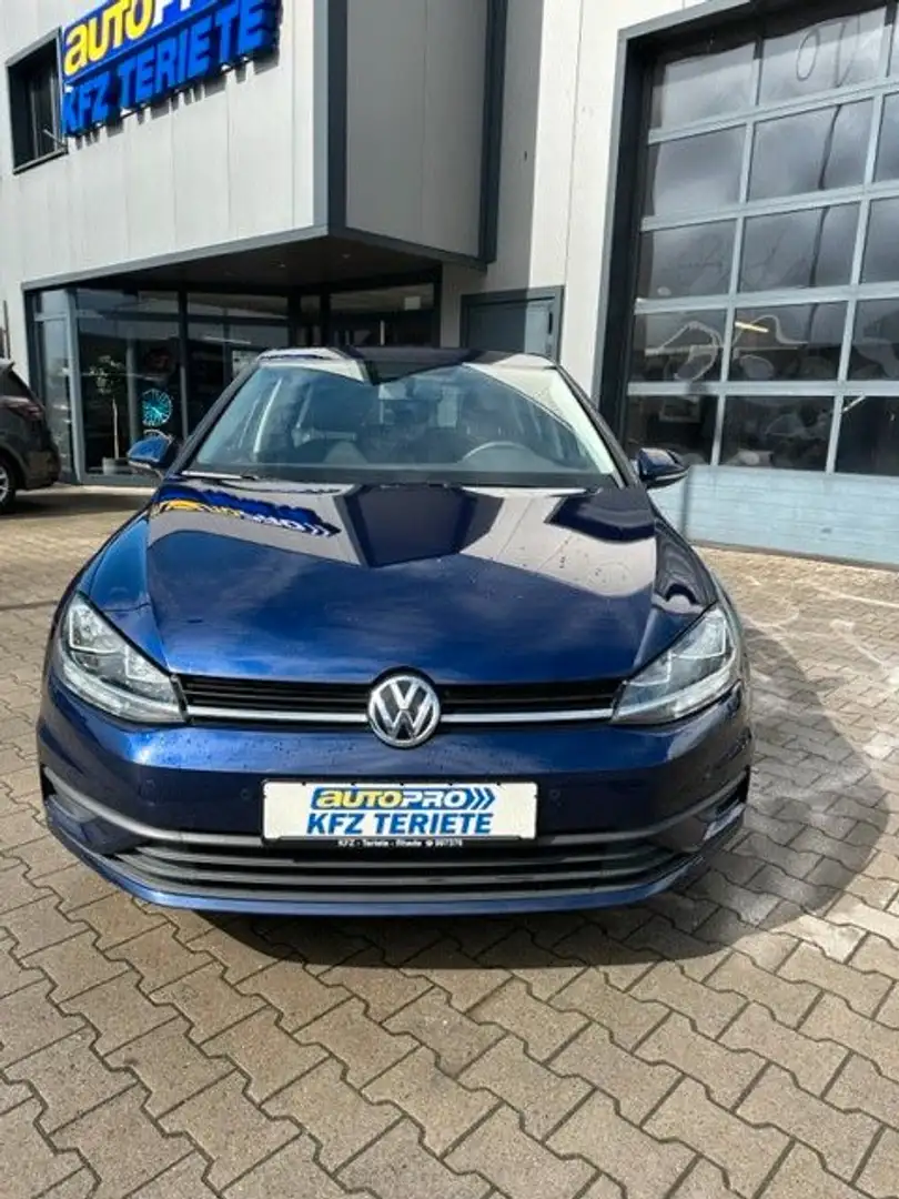 Volkswagen Golf VII Lim. Trendline Navi Blau - 2