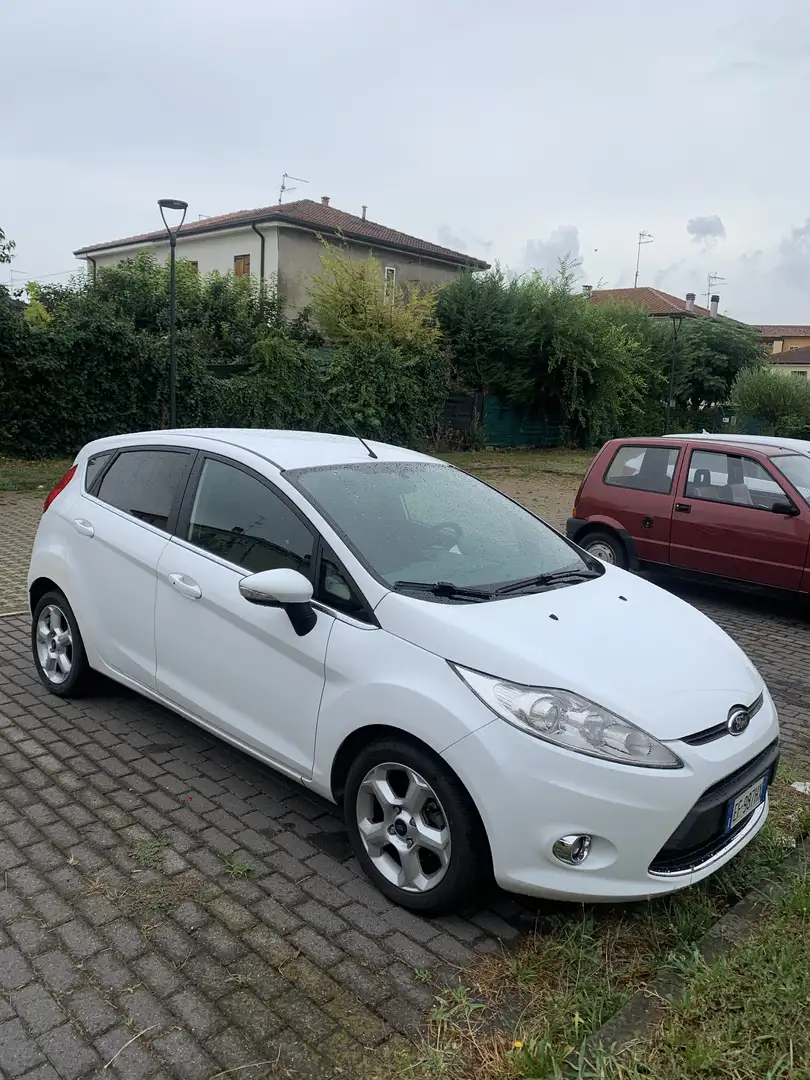 Ford Fiesta 5p 1.4 tdci Ikon Business 70cv - 1