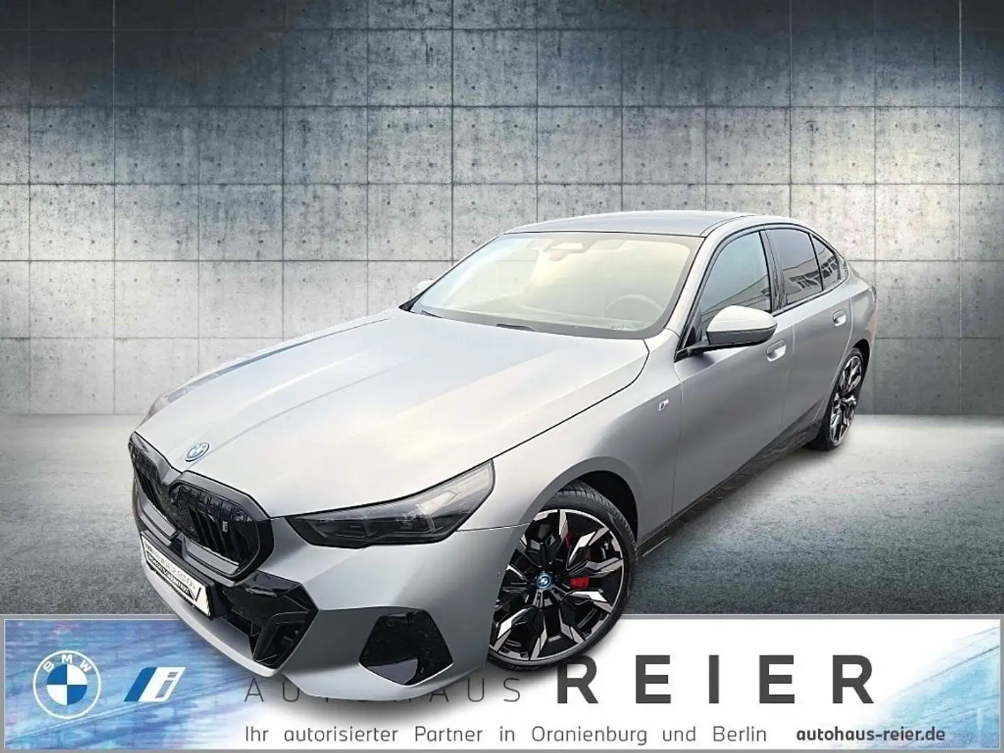 BMW i5 eDrive40 MSportPro,21",HaKa,Pano,AHK,102K Grau - 1