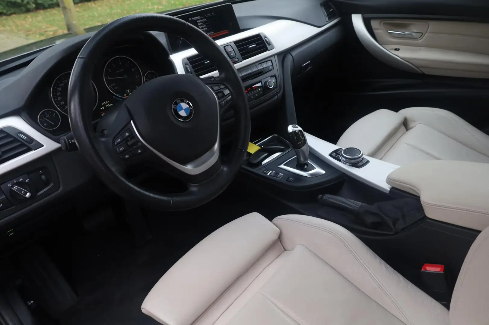 BMW 320 3-serie 320i High Executive Aut. | Adaptieve Cruis Brun - 2