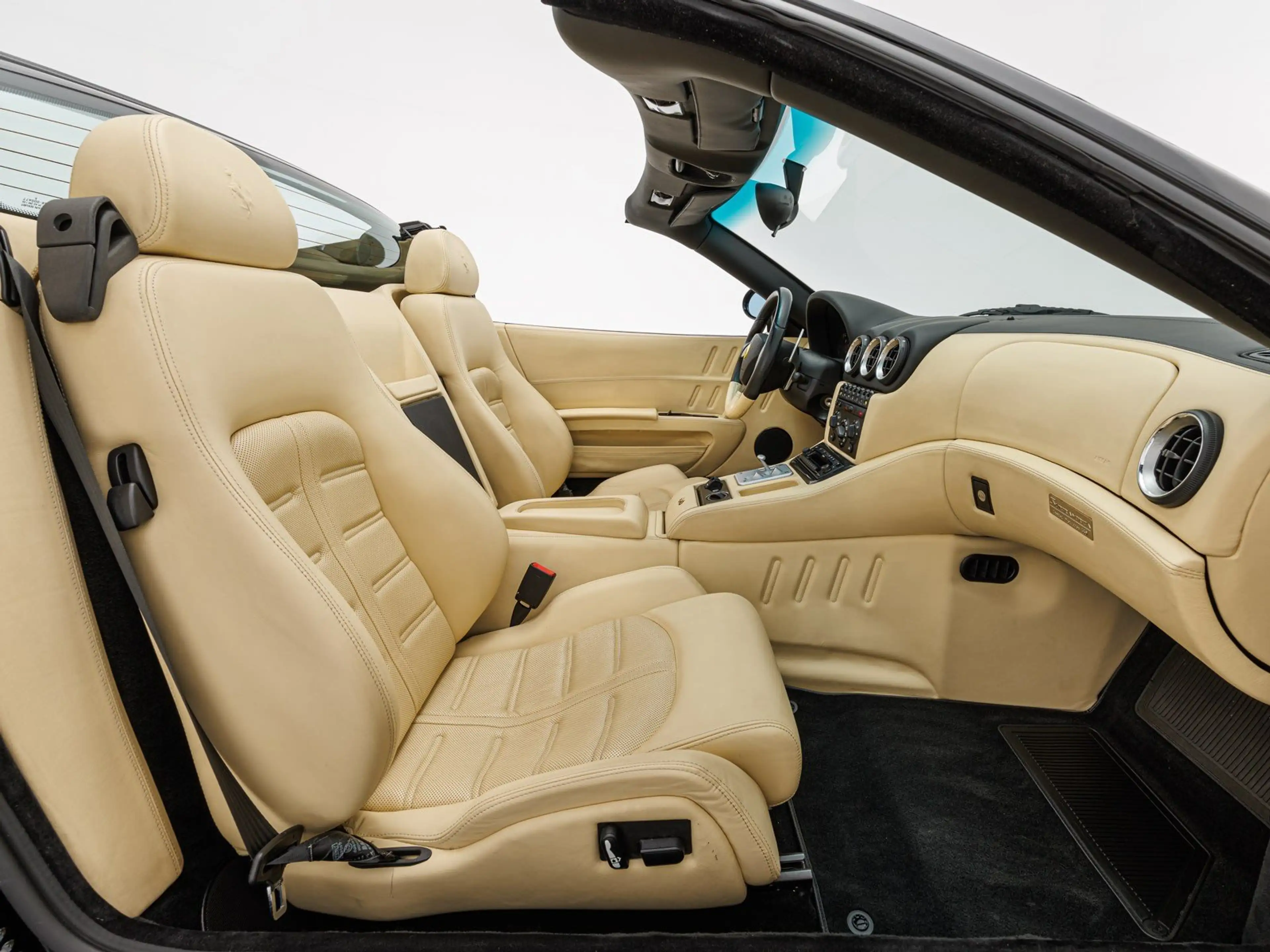 Ferrari Superamerica 575 — photo 13