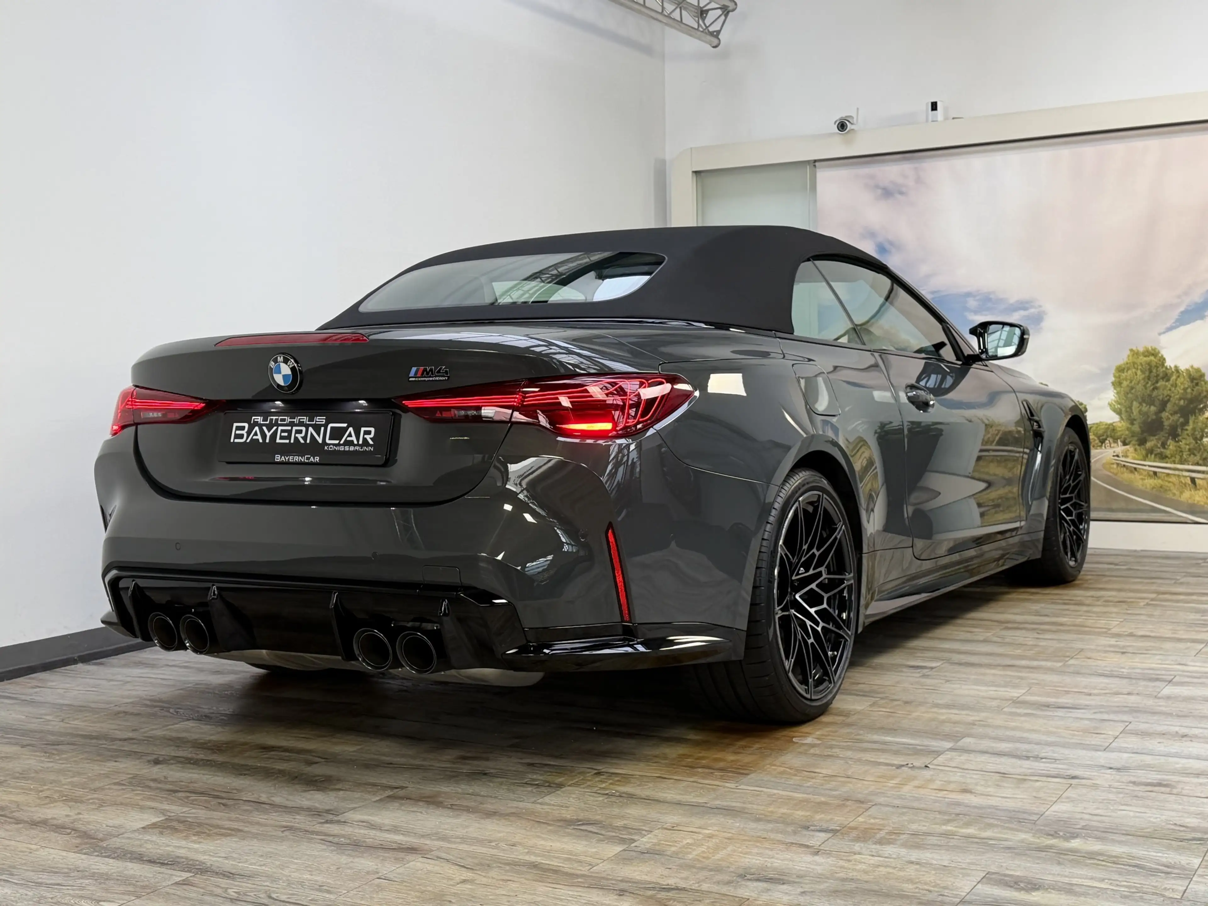BMW M4 xDrive Comp. Cab. Sitzlüftung ACC 360° Carbon — photo 11