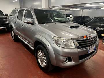 Hilux 3.0 d-4d double cab auto *PELLE + HARD-TOP*