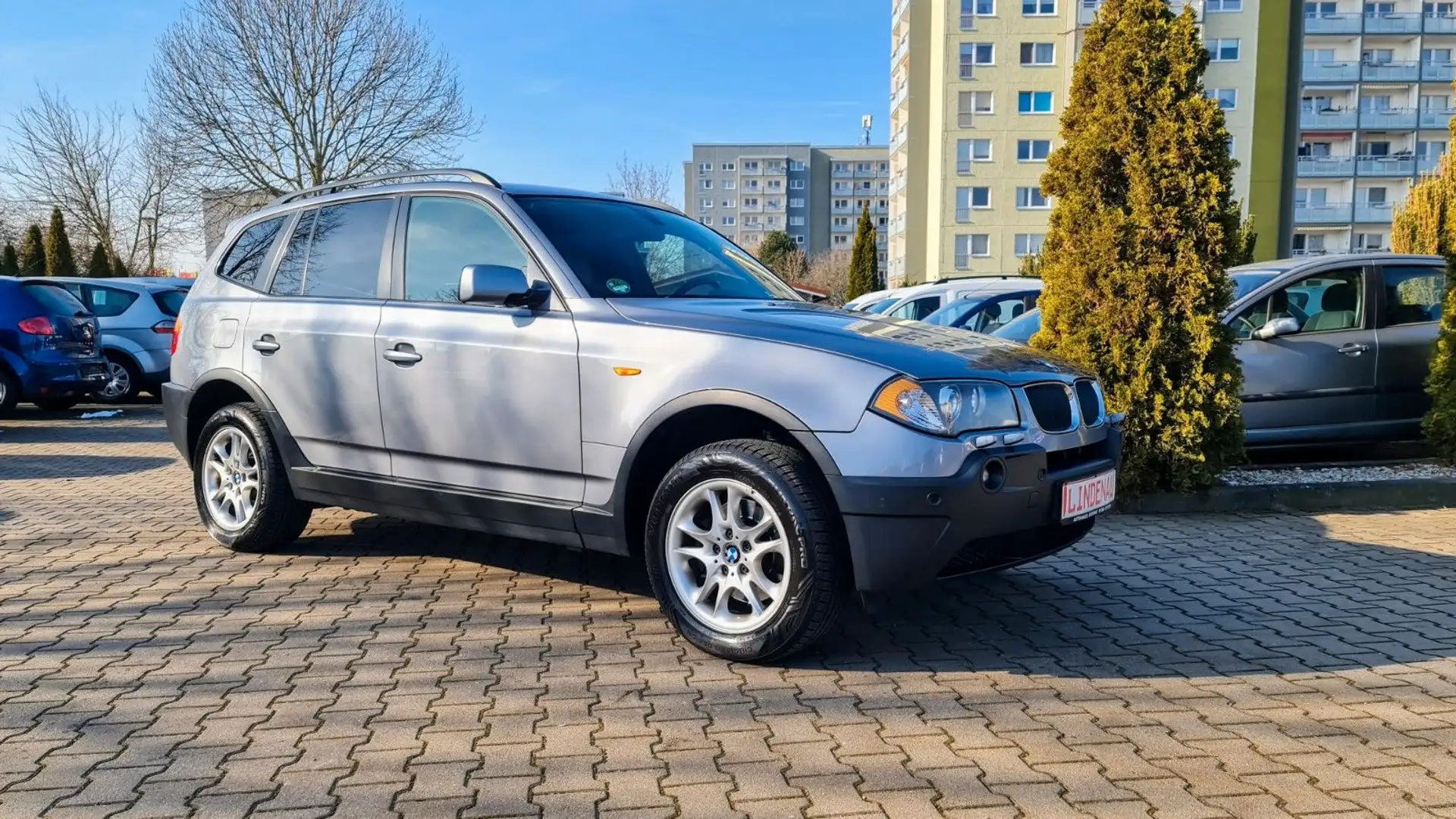 BMW X3 Baureihe X3 2.5i Grau - 2
