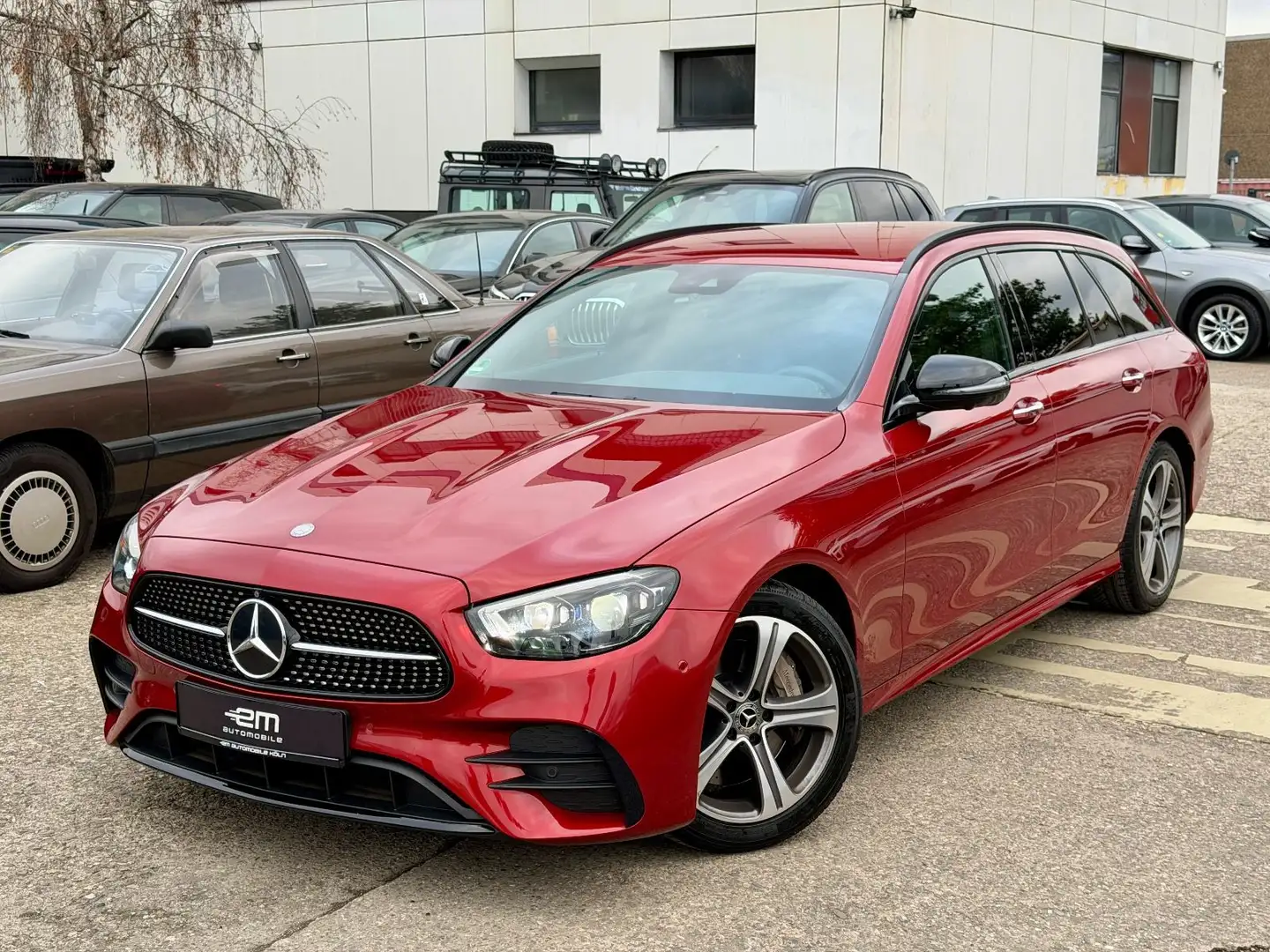 Mercedes-Benz E 400 E400d T 4Matic AMG/BEAM/NAPPA/360/KEYLESS/LUFT Rouge - 1