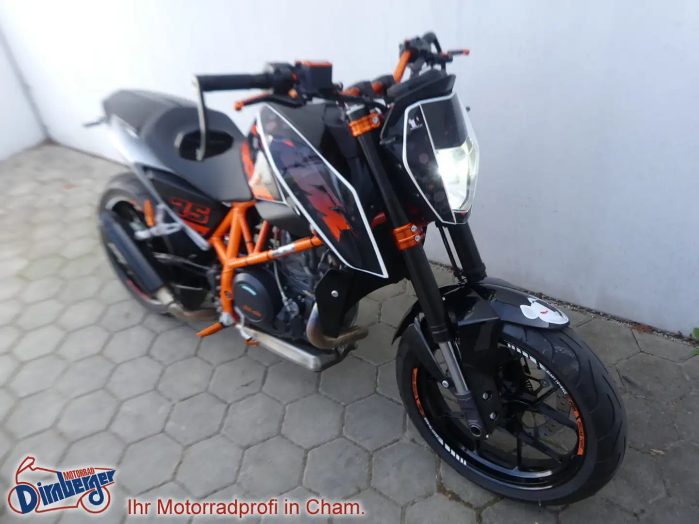 KTM 690 Duke ABS wie neu +Tieferleg +3900,- Zubeh Negru - 2