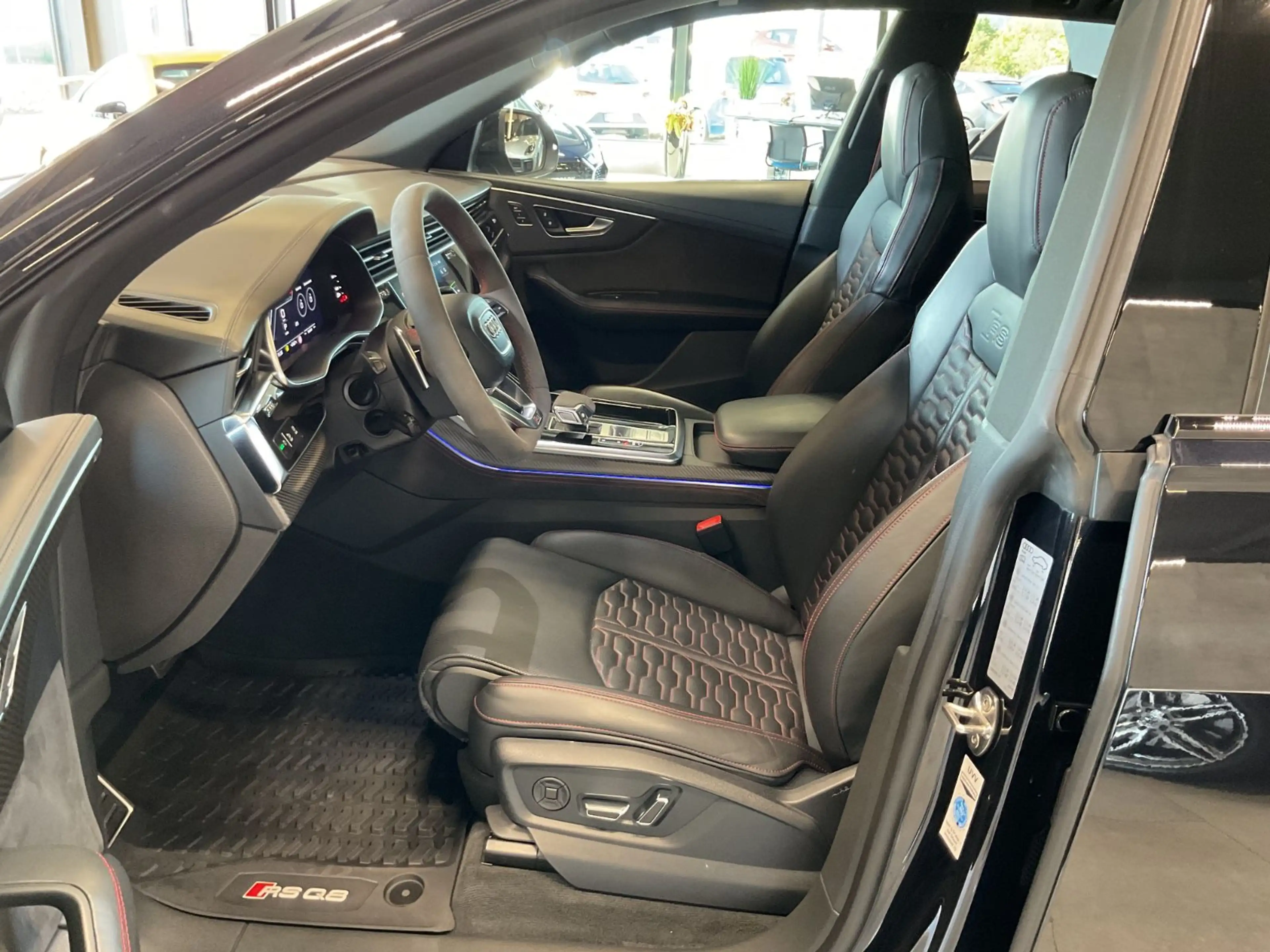 Audi RS Q8 4.0 TFSI qu. B&O HuD RS-Sitze 305km/h 360° — photo 6