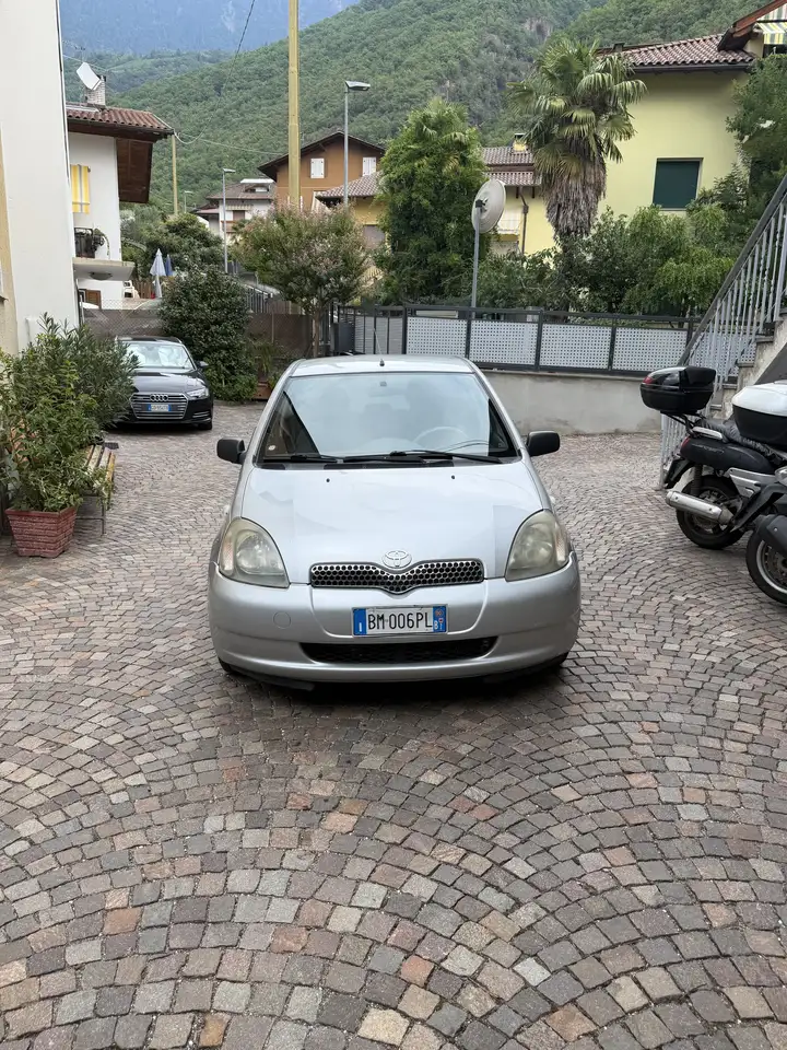 Toyota Yaris 5p 1.0 Sol, foto 1