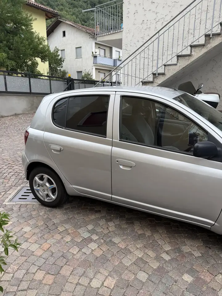 Toyota Yaris 5p 1.0 Sol, foto 6