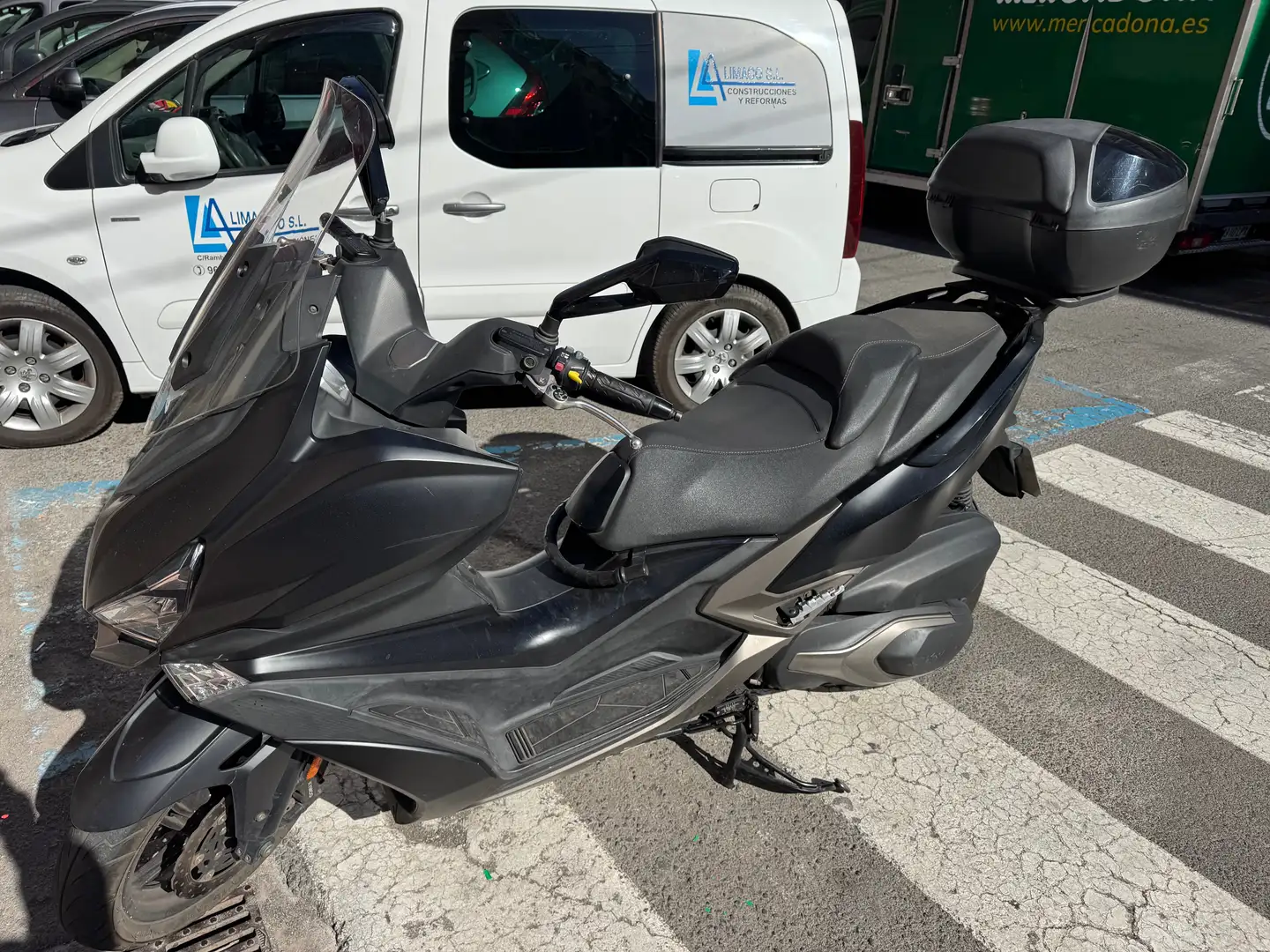 Kymco Xciting 400i Negru - 1