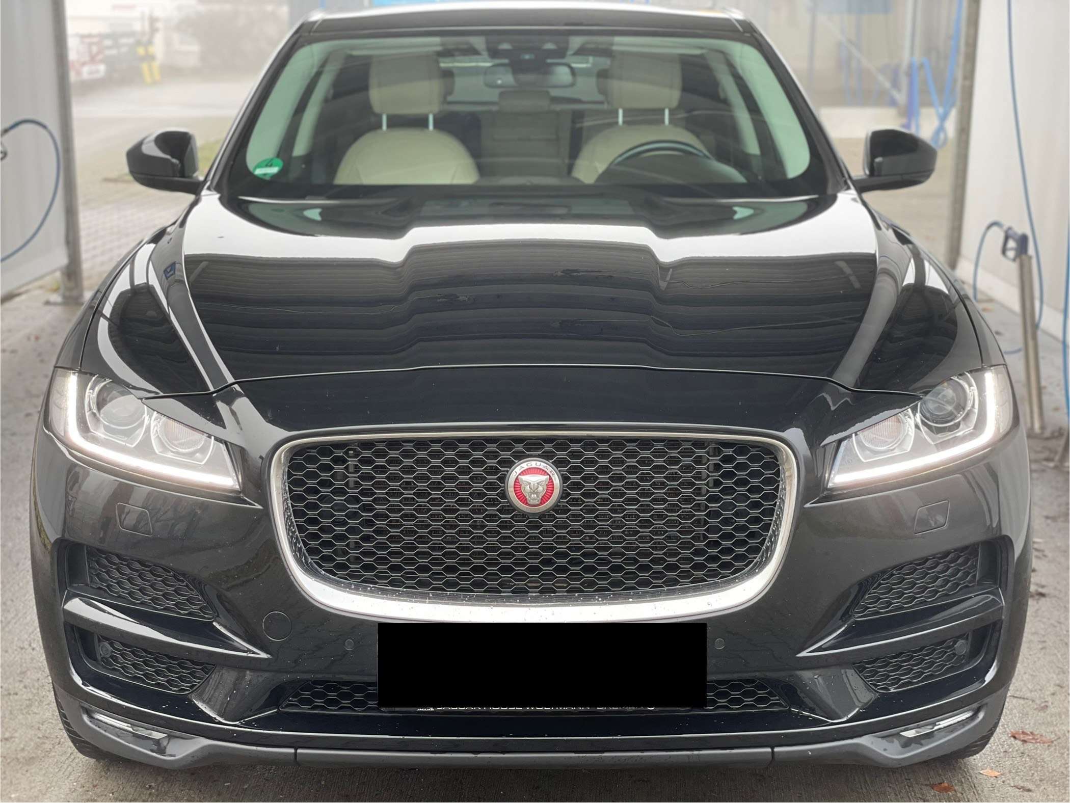 Second hand Jaguar F-Pace 2.0