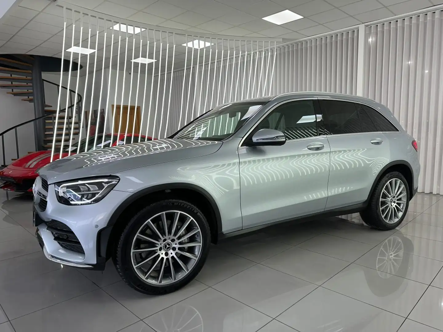 Mercedes-Benz GLC 220 220d 4Matic 9G-Tronic Gris - 2