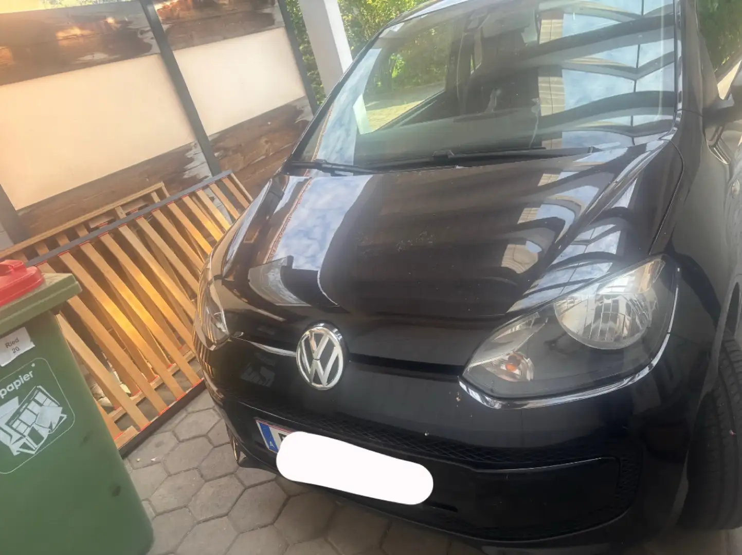 Volkswagen up! Up 1,0 move Schwarz - 1