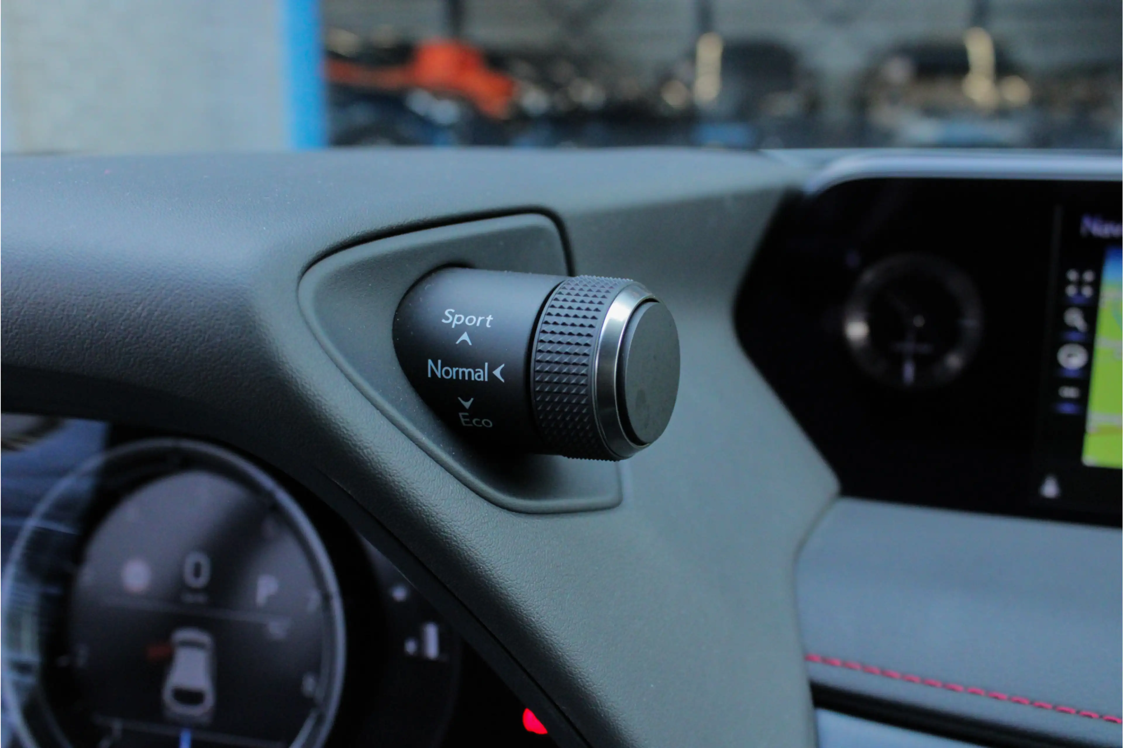 Lexus UX 250h F Sport Premium |dealer onderhouden|leder|elek sto — photo 34