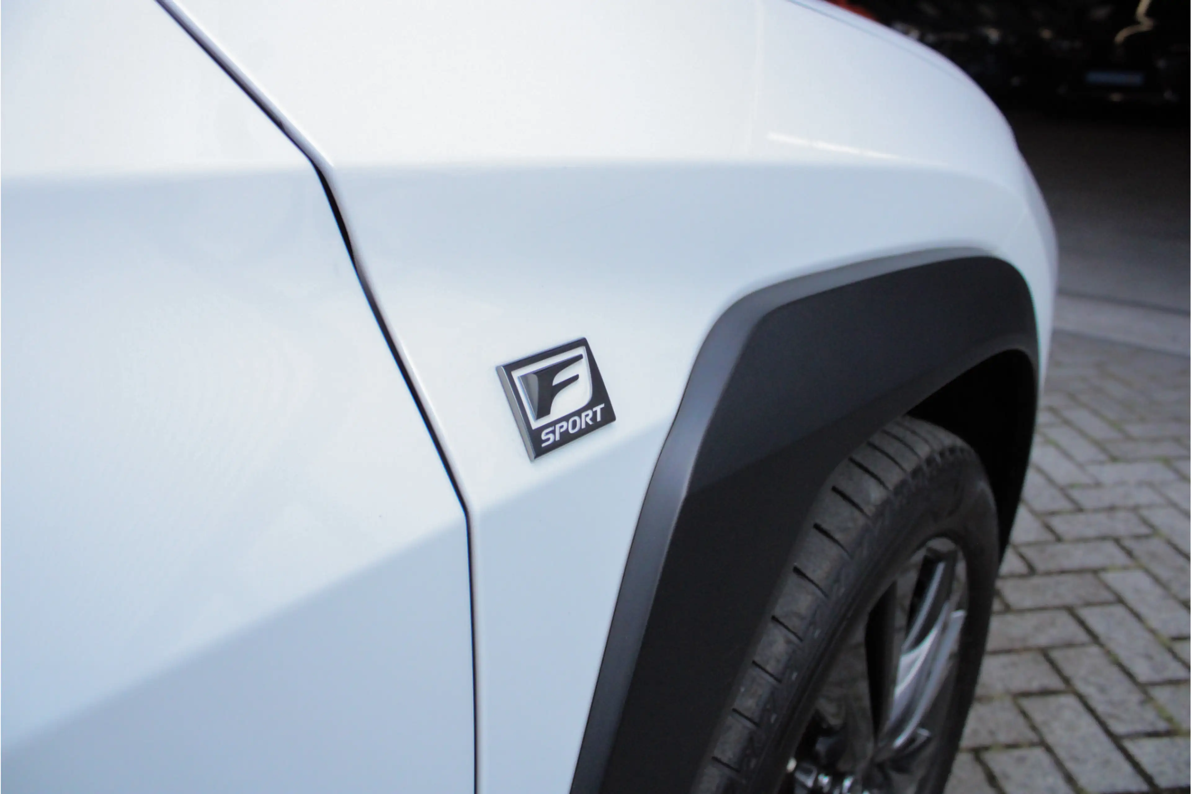 Lexus UX 250h F Sport Premium |dealer onderhouden|leder|elek sto — photo 27