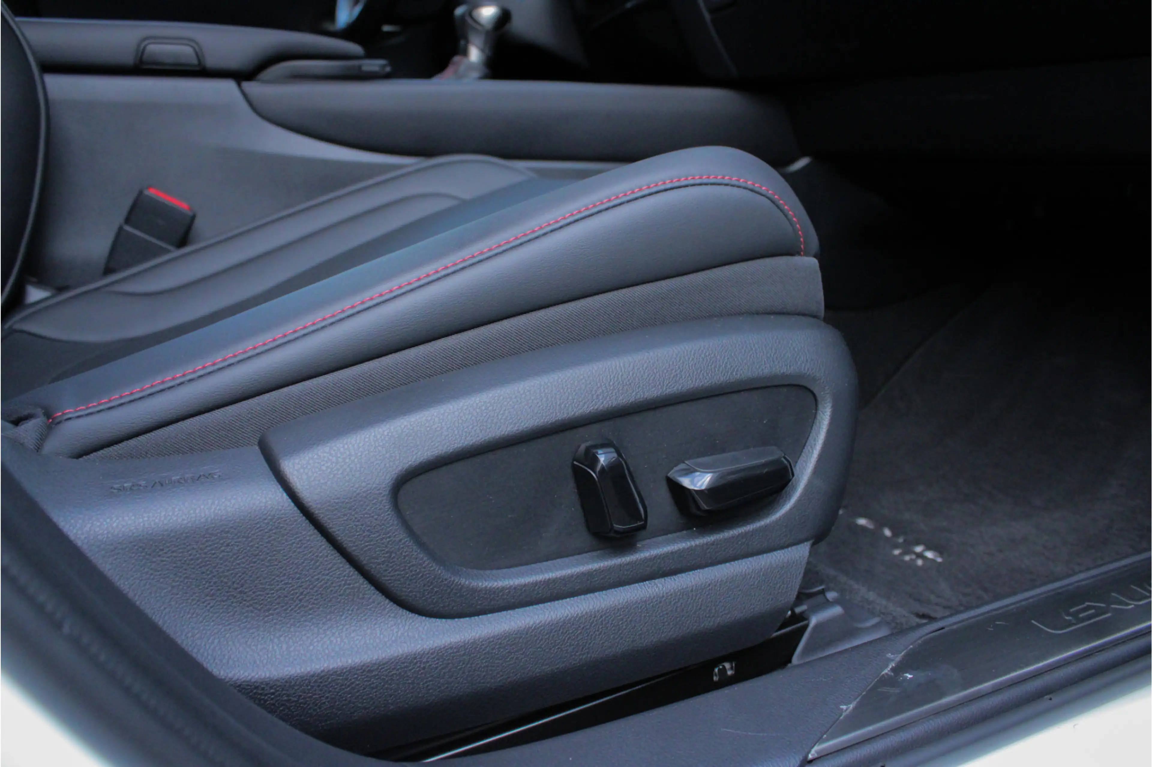 Lexus UX 250h F Sport Premium |dealer onderhouden|leder|elek sto — photo 28