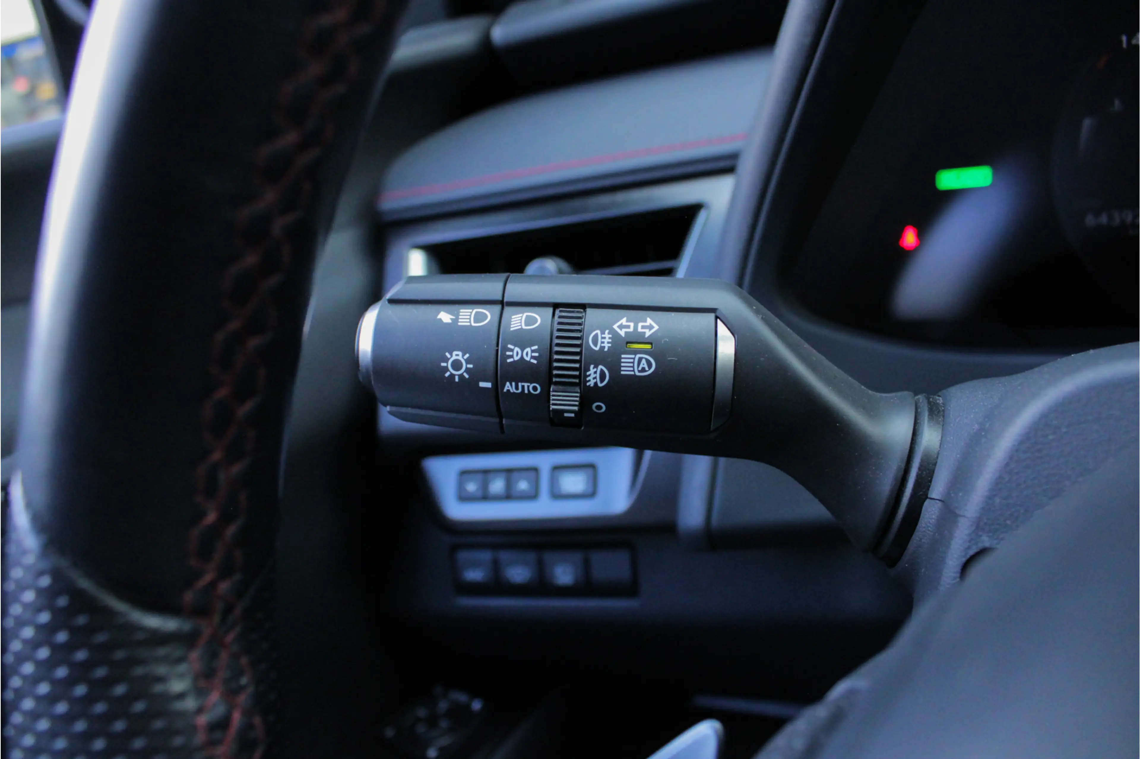 Lexus UX 250h F Sport Premium |dealer onderhouden|leder|elek sto — photo 35