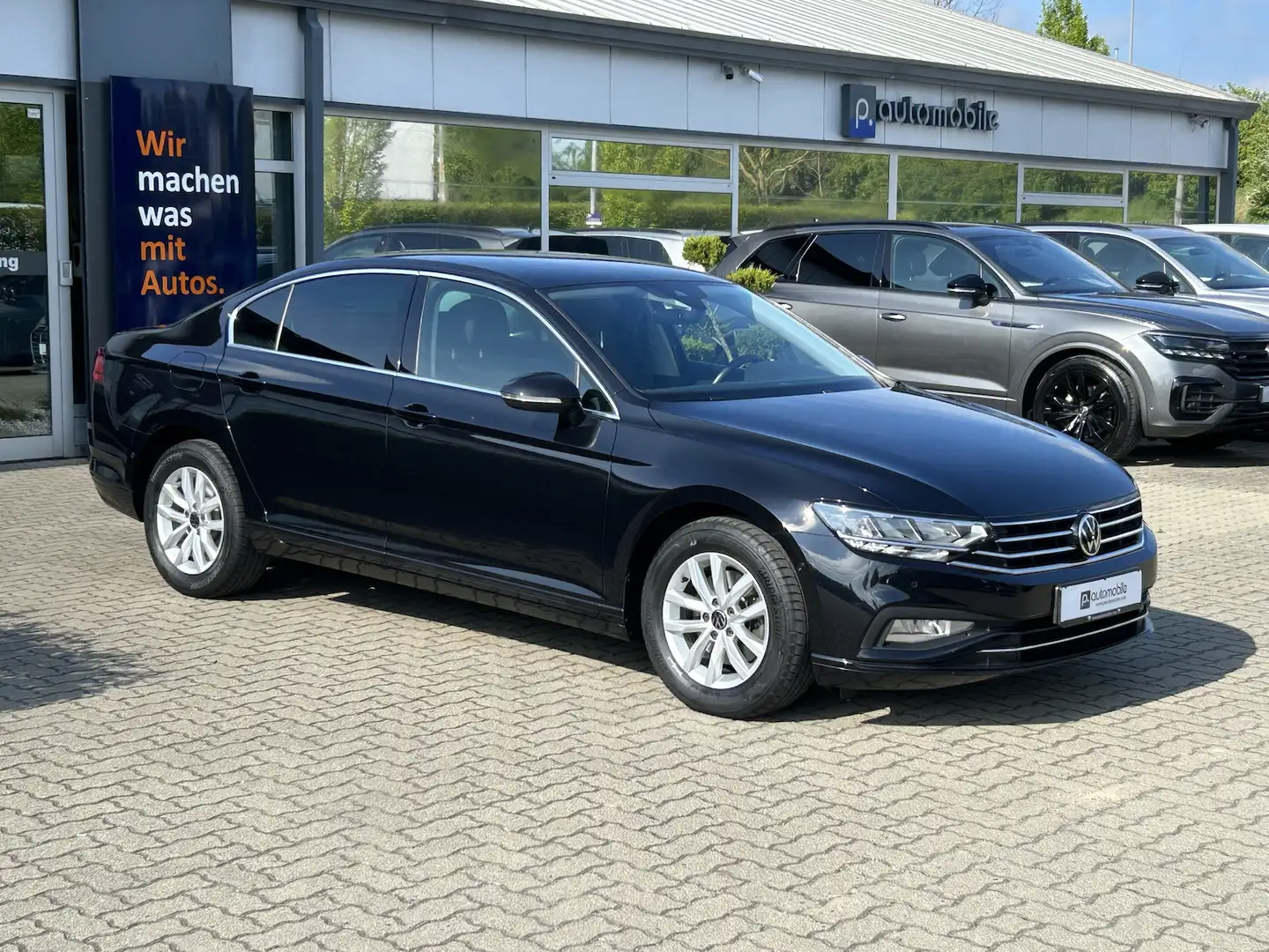 Volkswagen Passat 2.0 TDI DSG Business*360*NAVI*VC*LED* Schwarz - 2