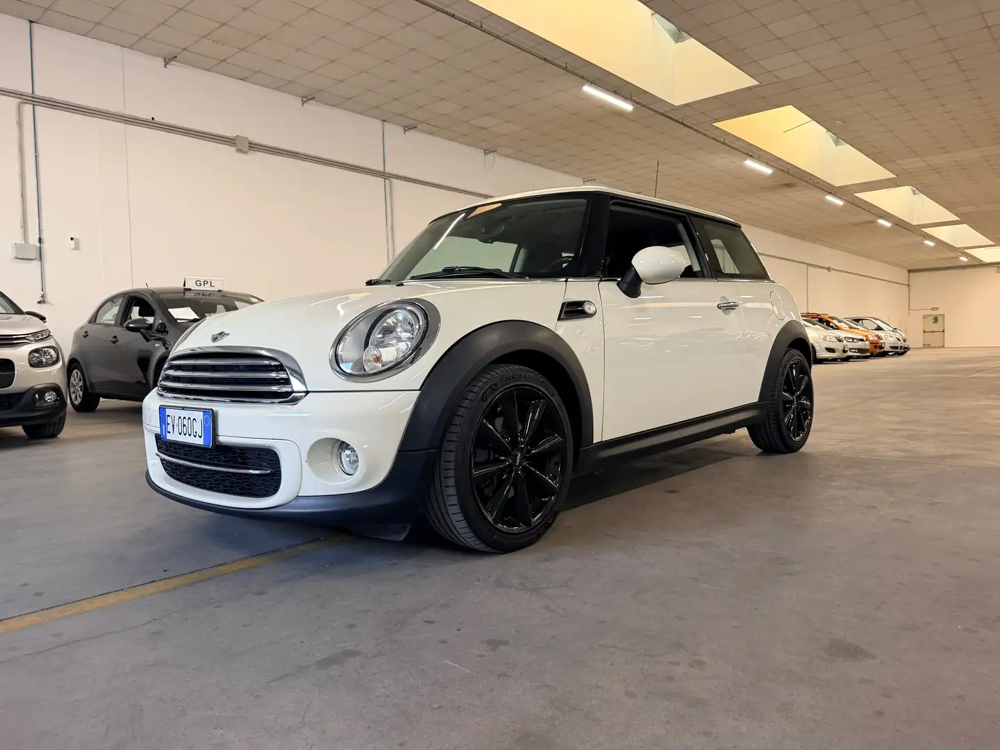 MINI Cooper D Mini III R56 2013 Hatchback 1.6 112cv FL Weiß - 2