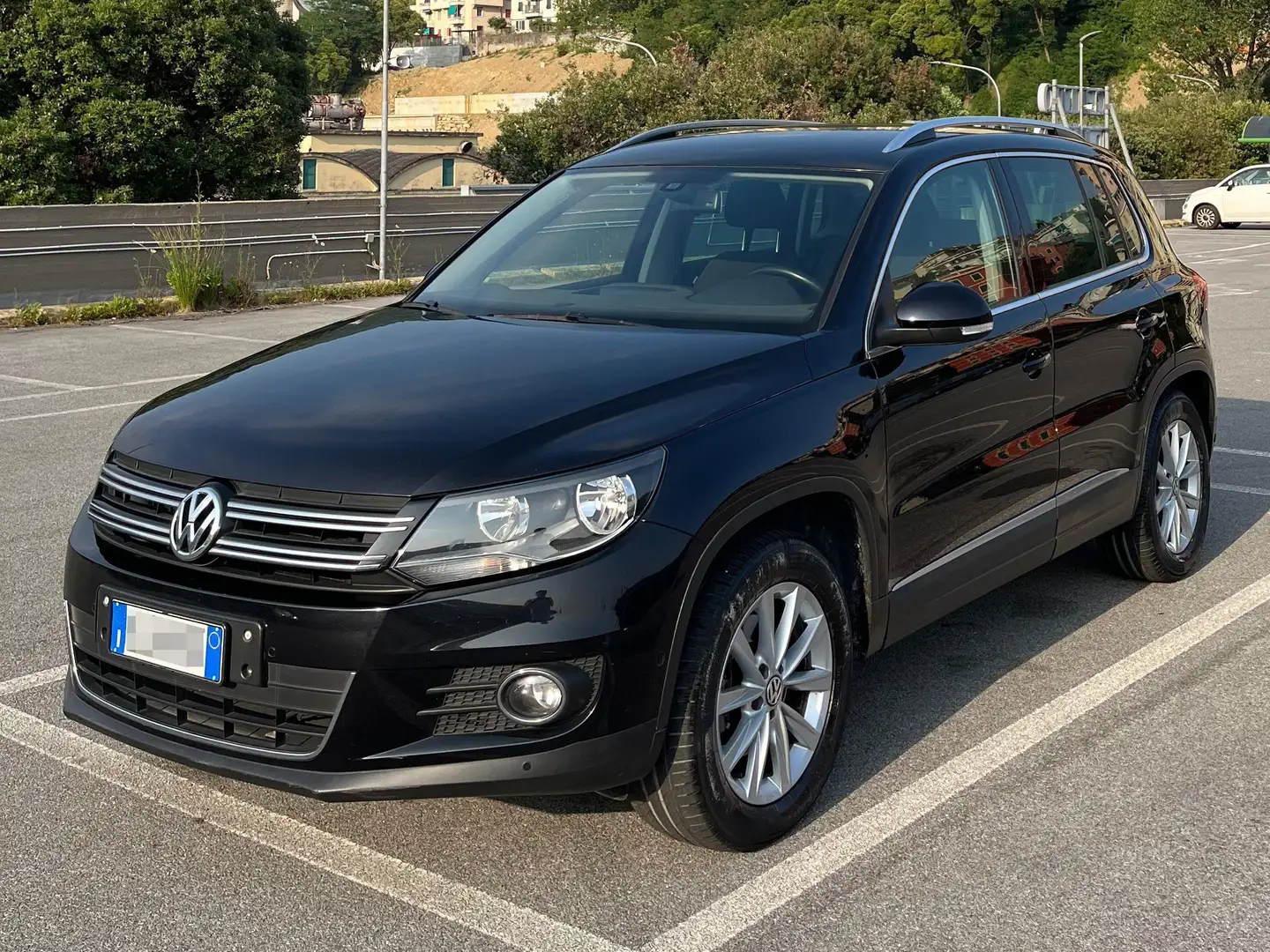 Volkswagen Tiguan Tiguan 2.0 tdi Sport Nero - 1