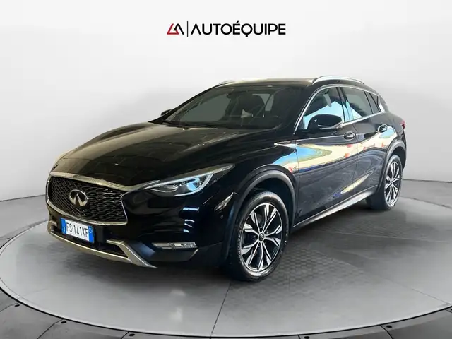 Infiniti QX30 2.2d Executive awd dct