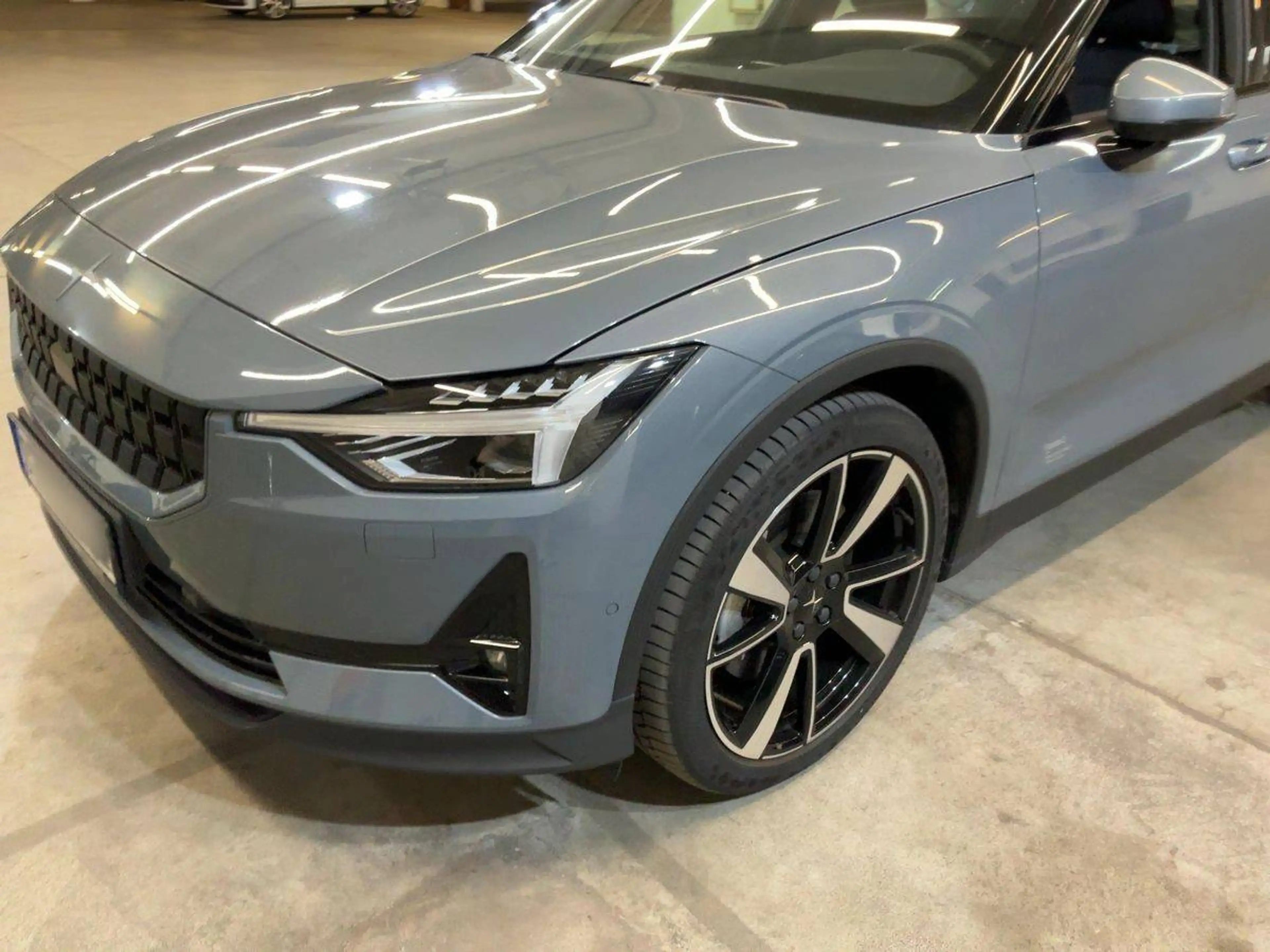 Polestar 2 Long Range Dual — photo 2
