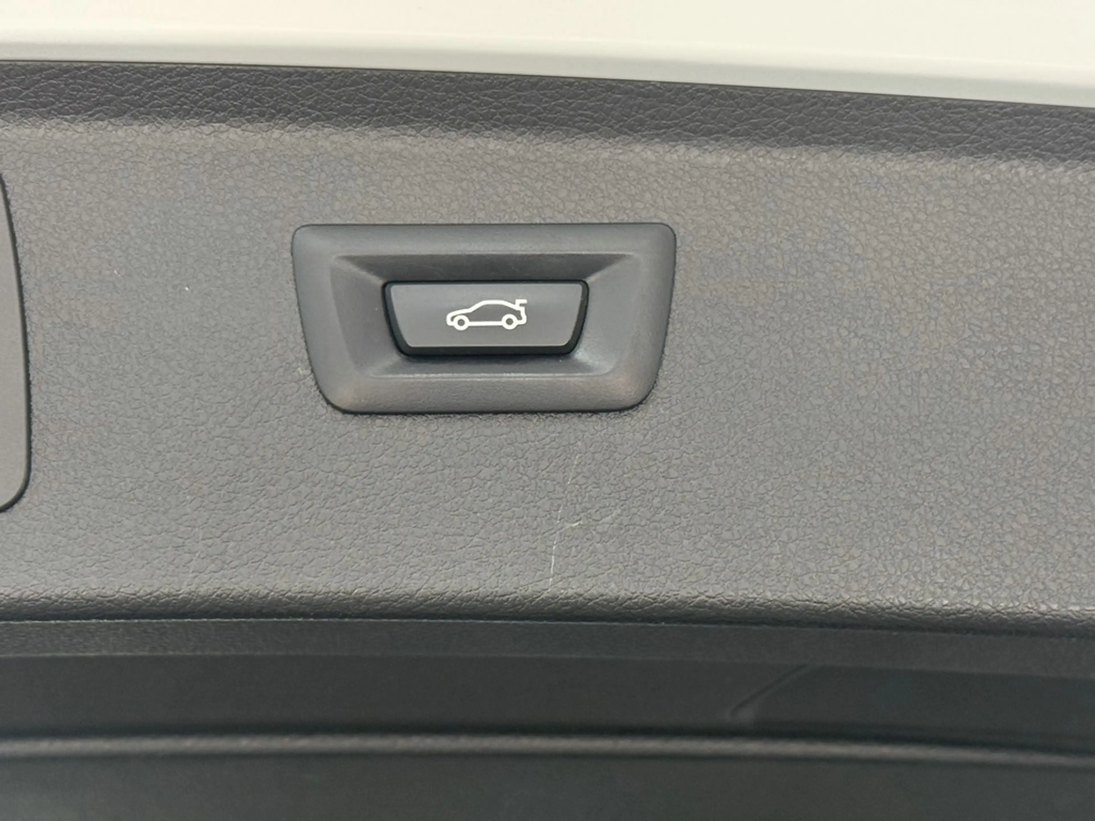 BMW 216 i Advantage, LED, Navi, Kamera — photo 10
