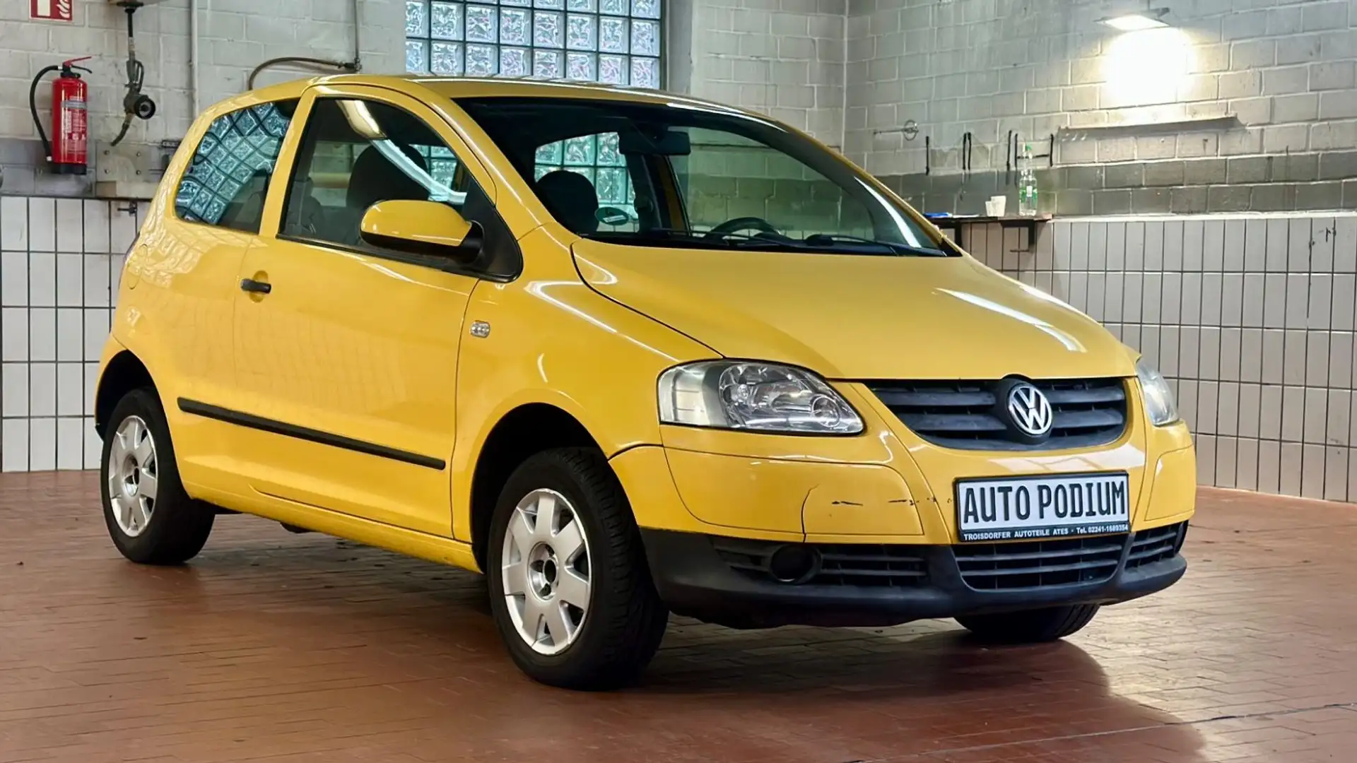 Volkswagen Fox Basis/ Klima/ TÜV NEU Gelb - 1