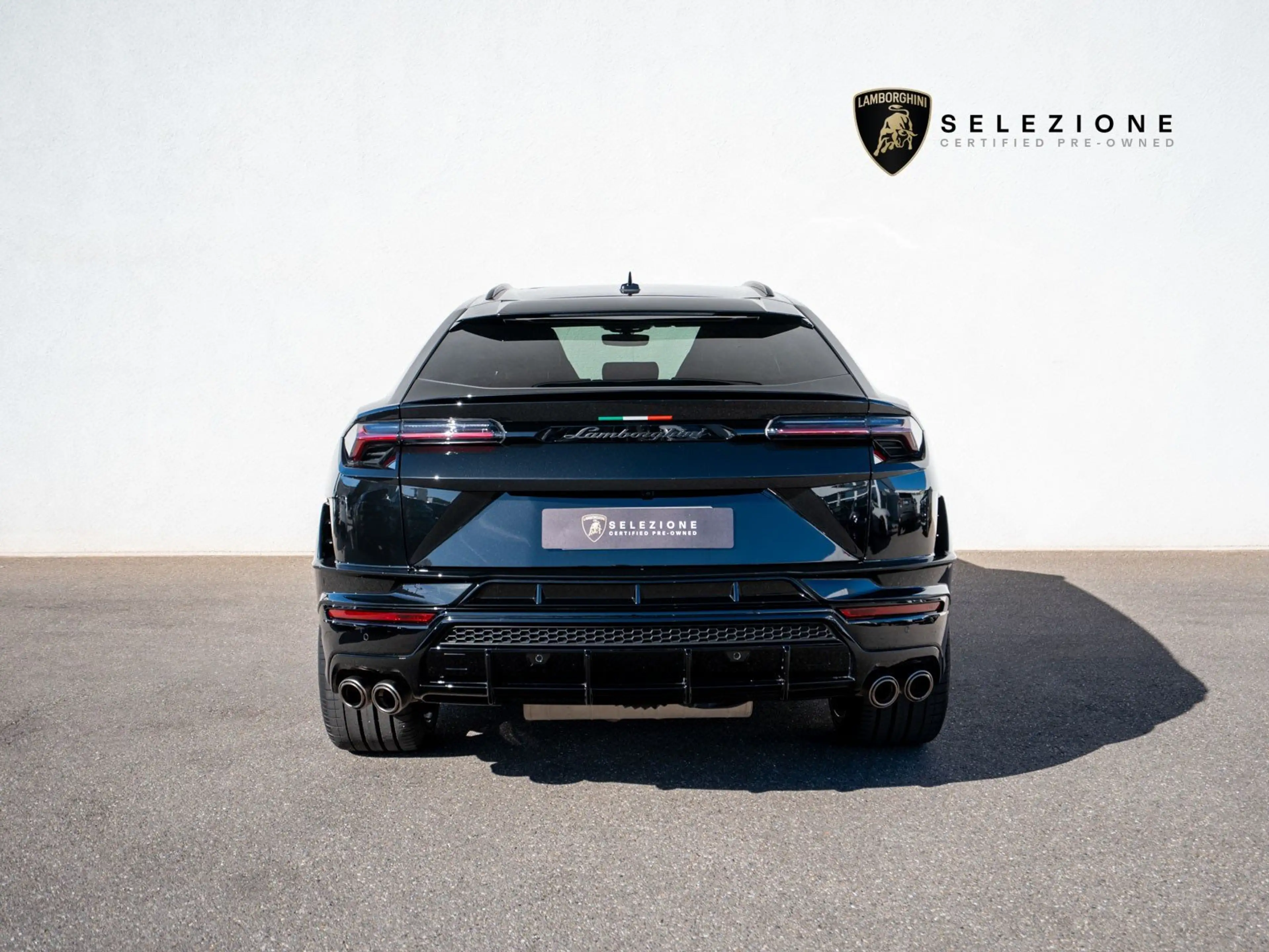 Lamborghini Urus S 23" AKRAPOVIC B&O PANO MASSAGE PARK-ASSIST AHK — photo 4