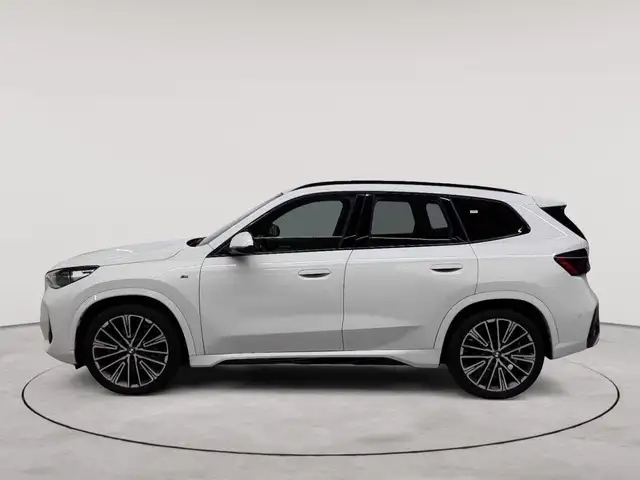BMW X1 view 6
