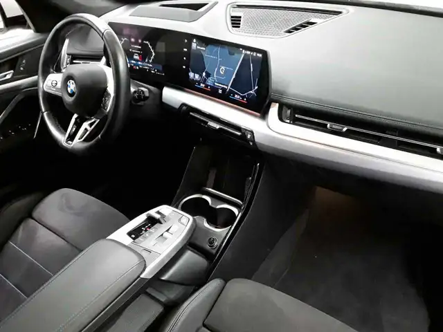 BMW X1 view 9