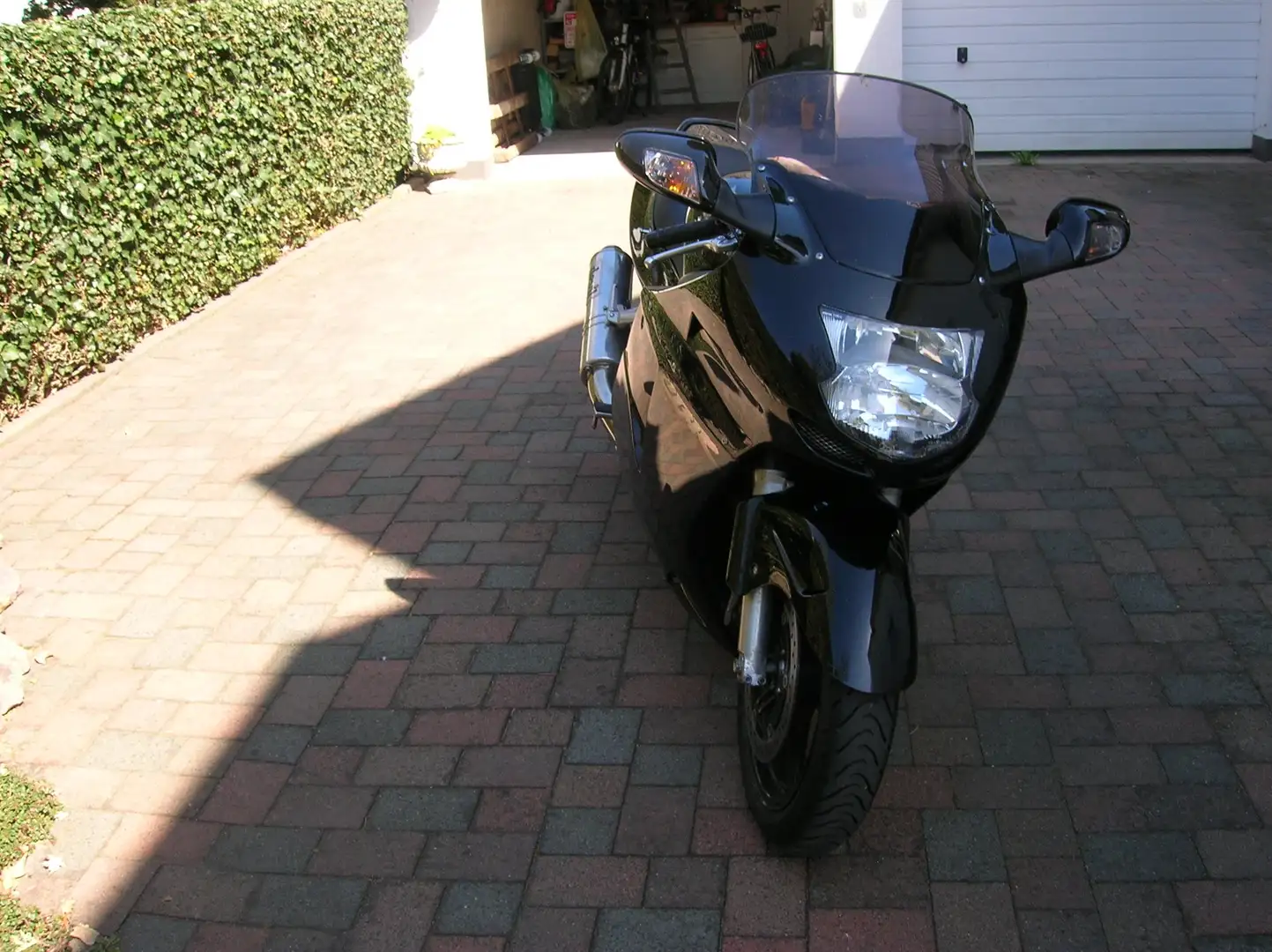 Honda CBR 1100 sc 35 Noir - 2