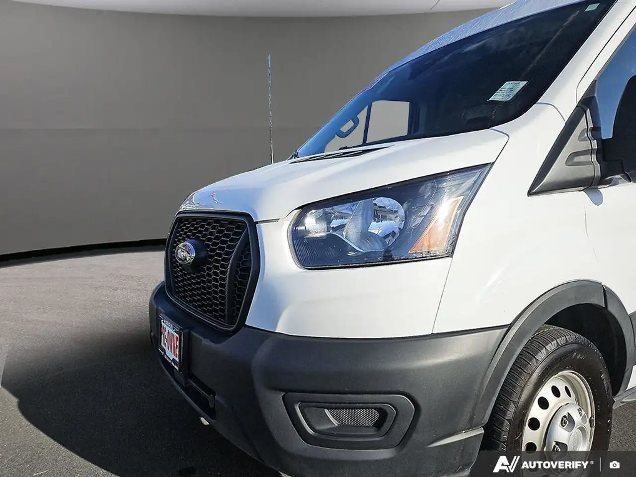 Ford Transit Cargo Van снимка Ford Transit Cargo Van