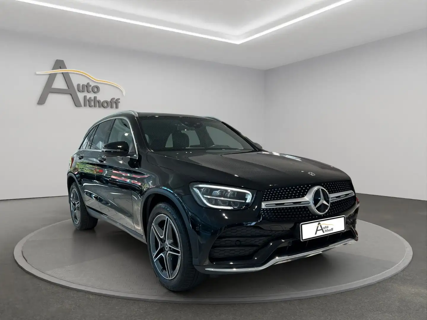 Mercedes-Benz GLC 200 GLC200 4Matic Aut. AMG Line AHK PANO NAV LED KAM Noir - 1