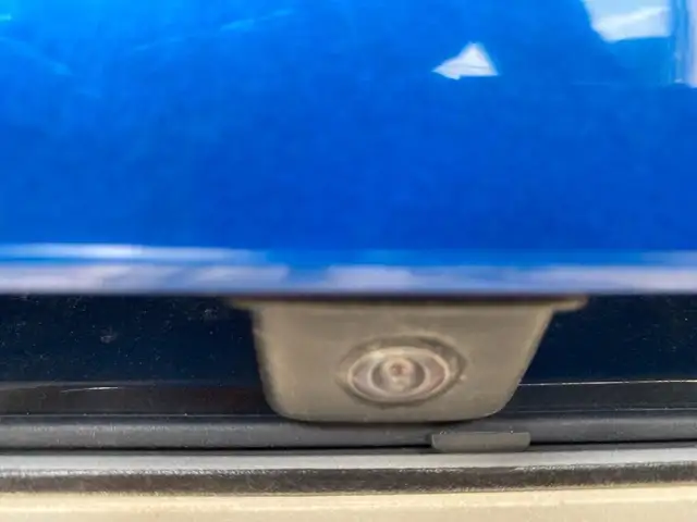 Peugeot 208 view 14