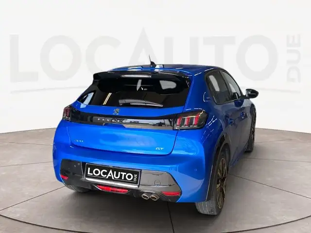 Peugeot 208 view 4