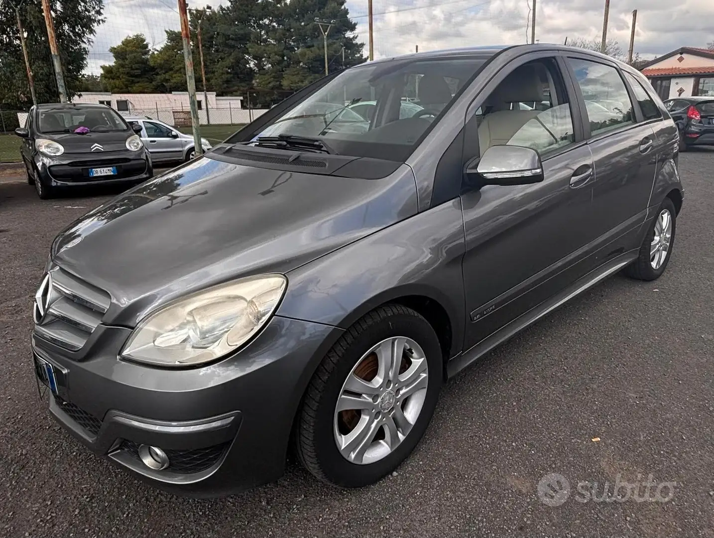 Mercedes-Benz B 170 Classe B - T245 (170) ngt benzina/metano Grigio - 2